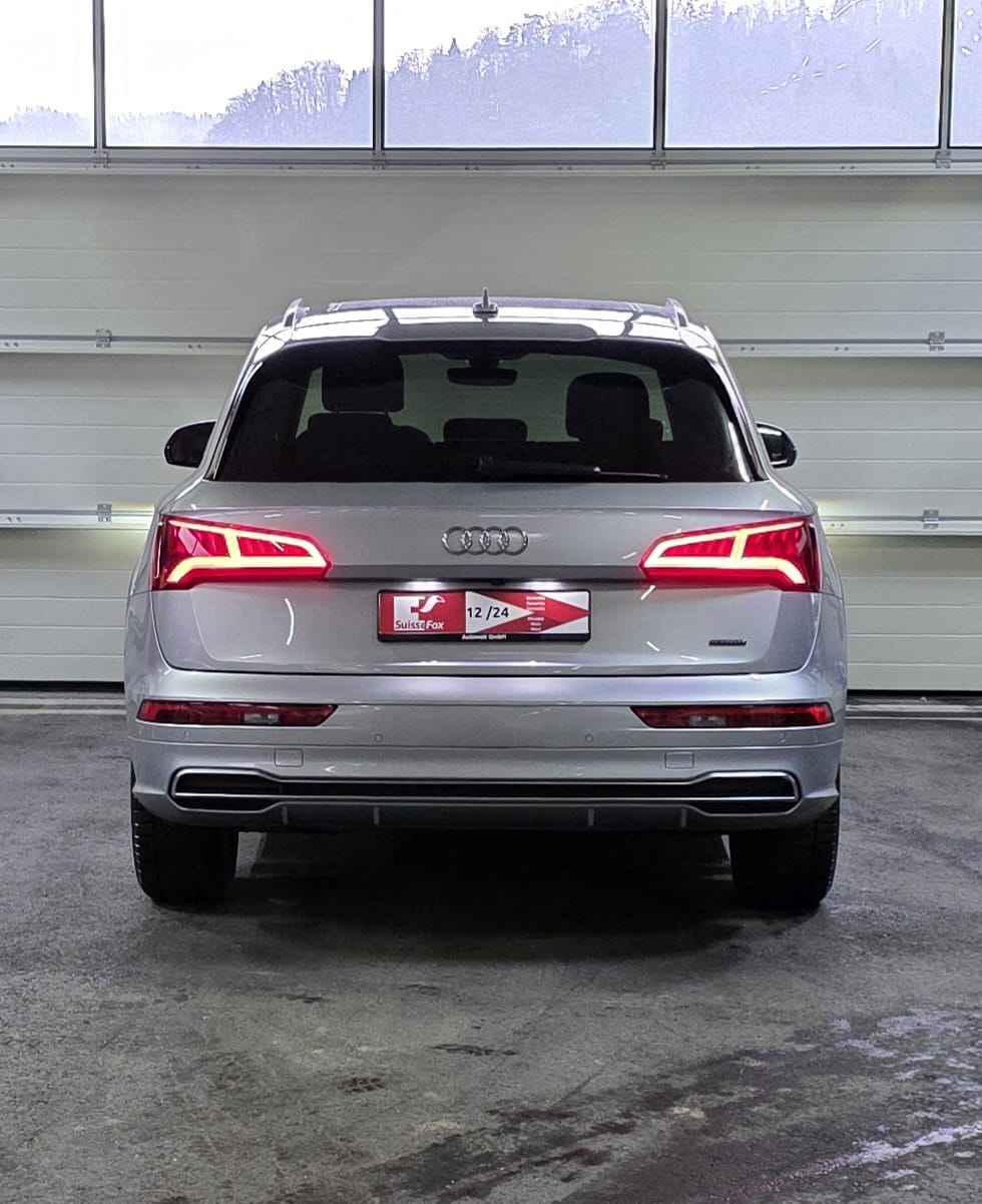 AUDI Q5 2.0 TFSI S-Line design quattro S-tronic-image-3