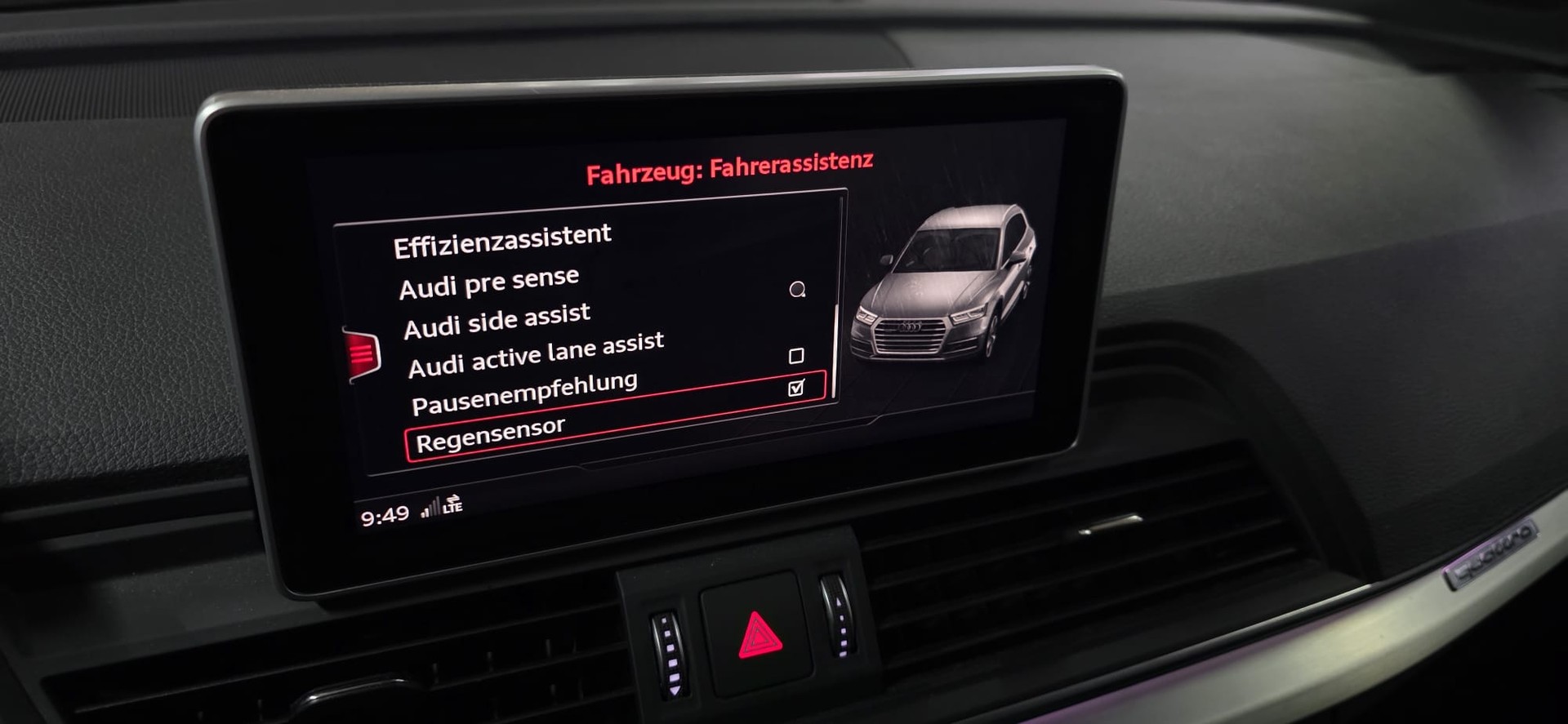 AUDI Q5 2.0 TFSI S-Line design quattro S-tronic-image-21