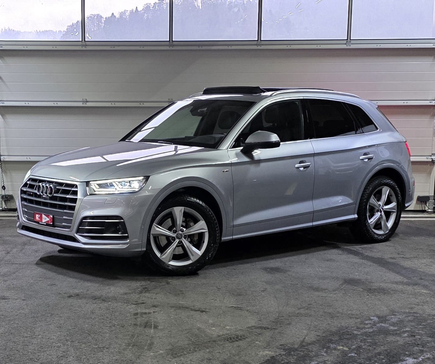 AUDI Q5 2.0 TFSI S-Line design quattro S-tronic-image-0