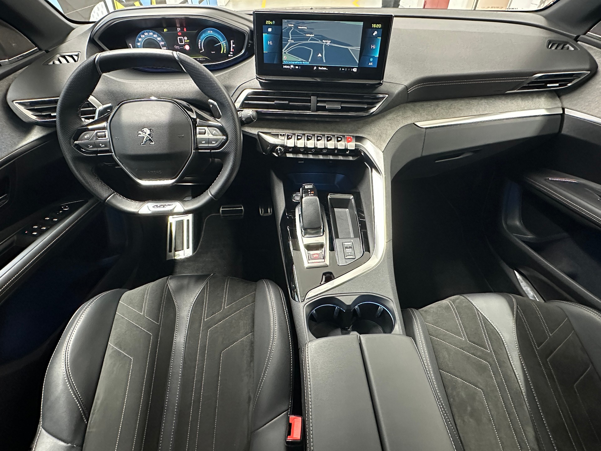PEUGEOT 3008 225e Hybrid2 GT EAT8-image-9