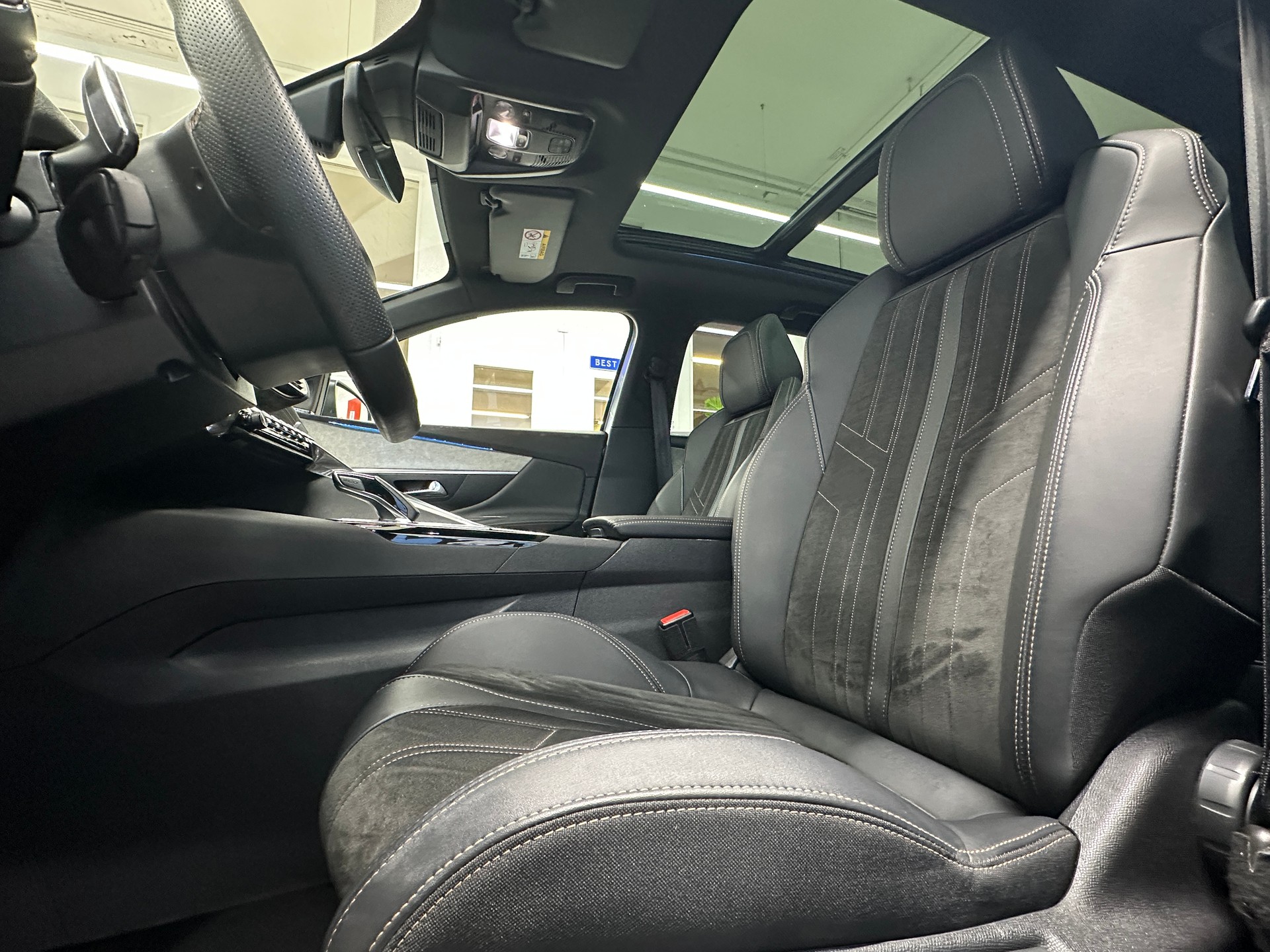 PEUGEOT 3008 225e Hybrid2 GT EAT8-image-7