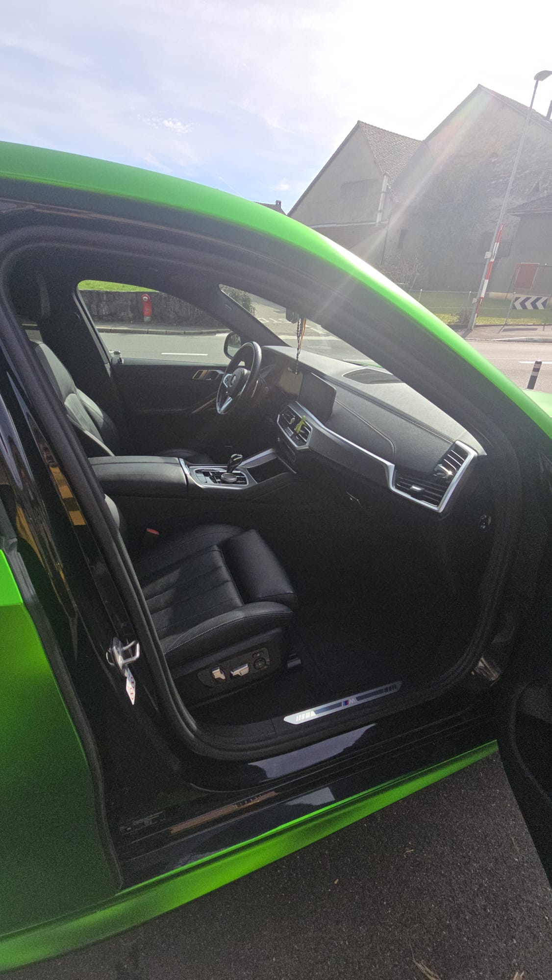 BMW X6 xDrive 48V 40d Steptronic M Sport-image-11