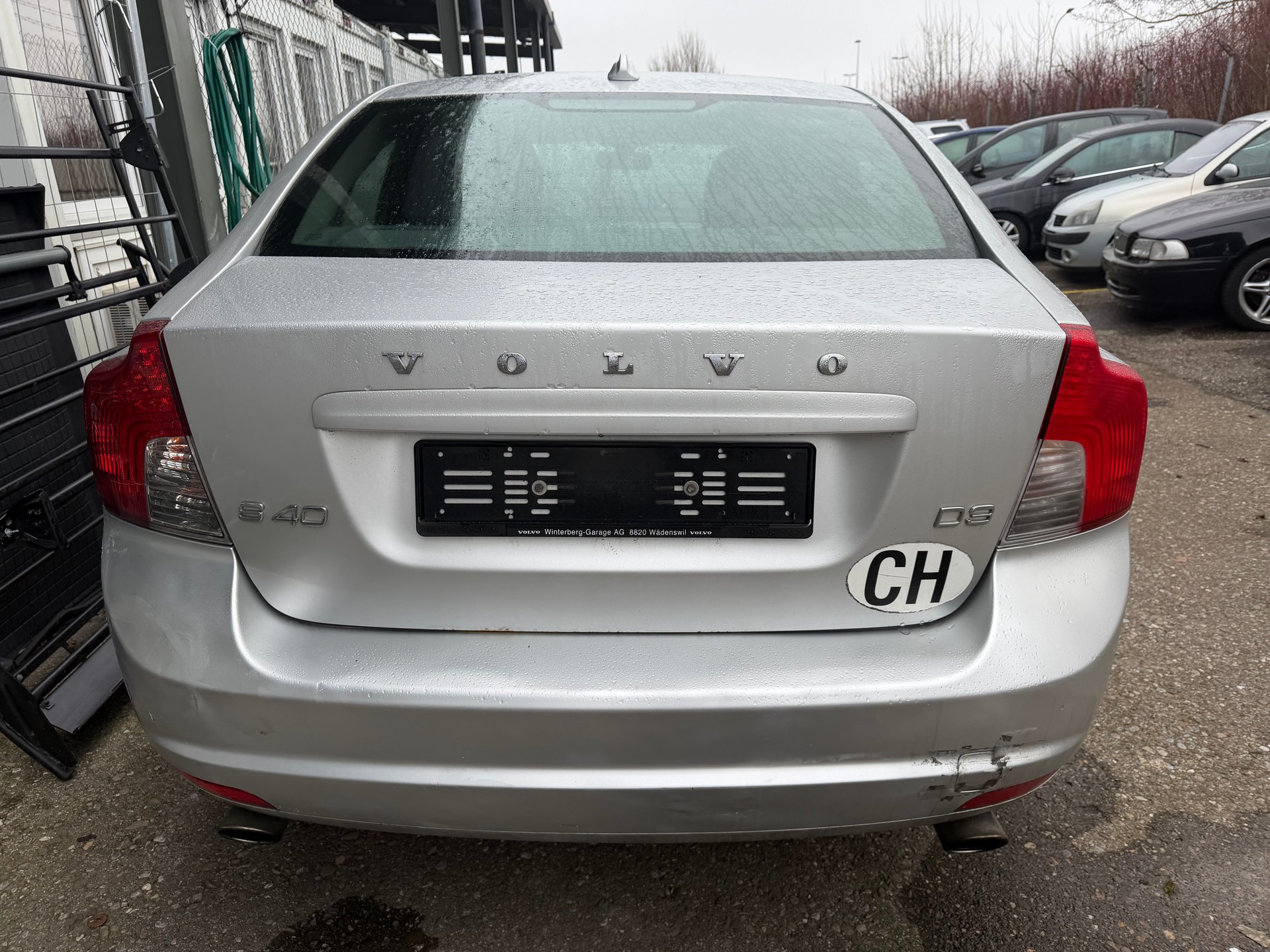 VOLVO S40 D3 Kinetic Geartronic-image-2