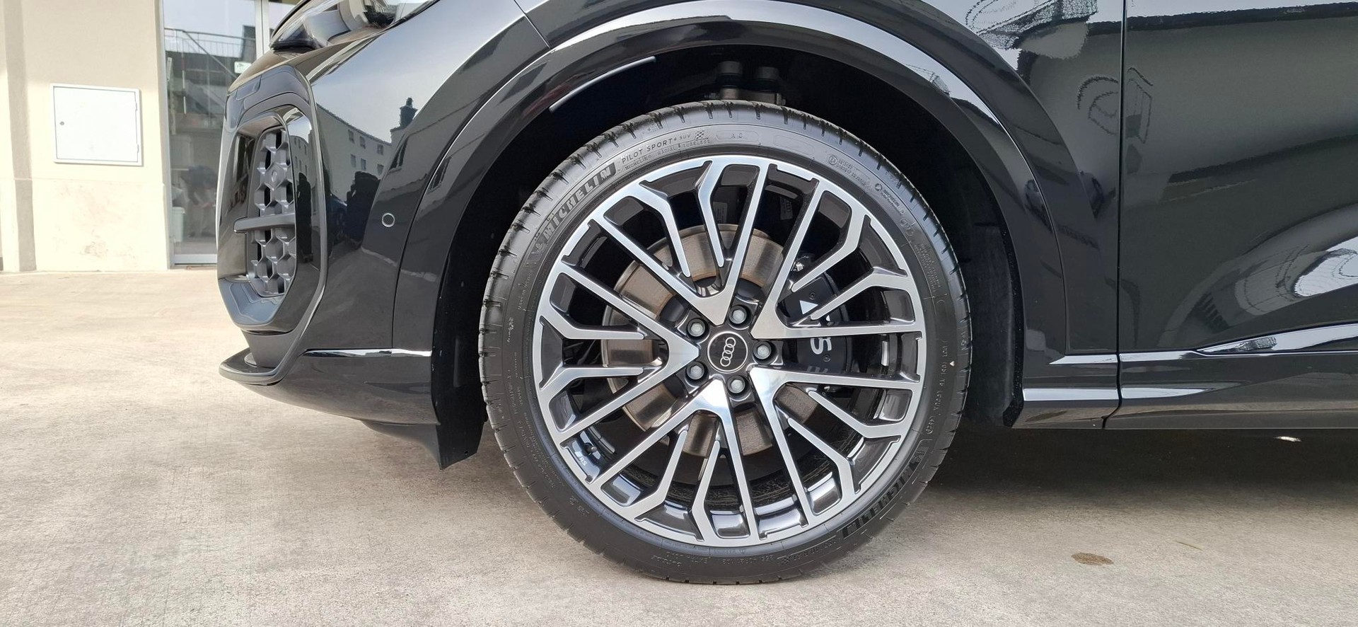 AUDI SQ5 Sportback TFSI quattro S-tronic-image-6