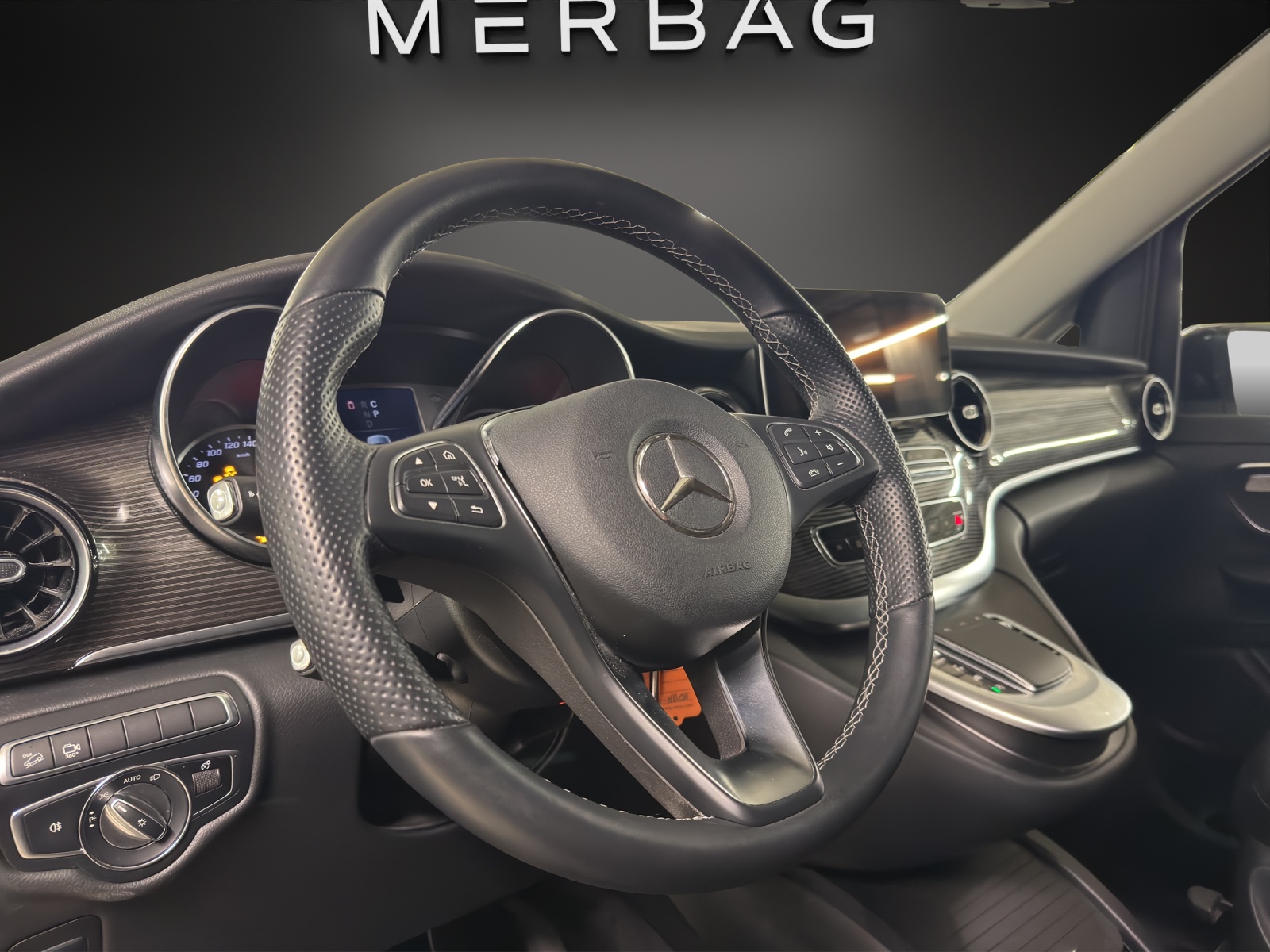 MERCEDES-BENZ V 250 d lang Avantgarde 4Matic G-Tronic-image-10