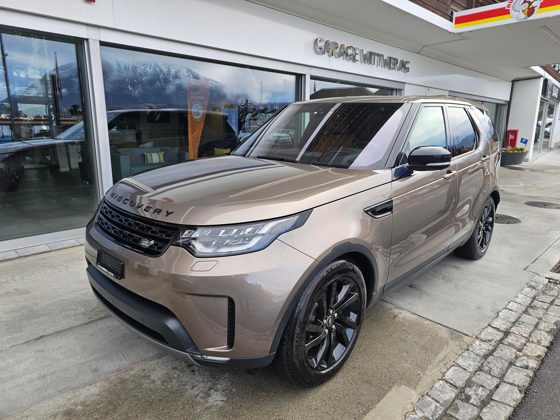 LAND ROVER Discovery 3.0 TD6 HSE Automatic