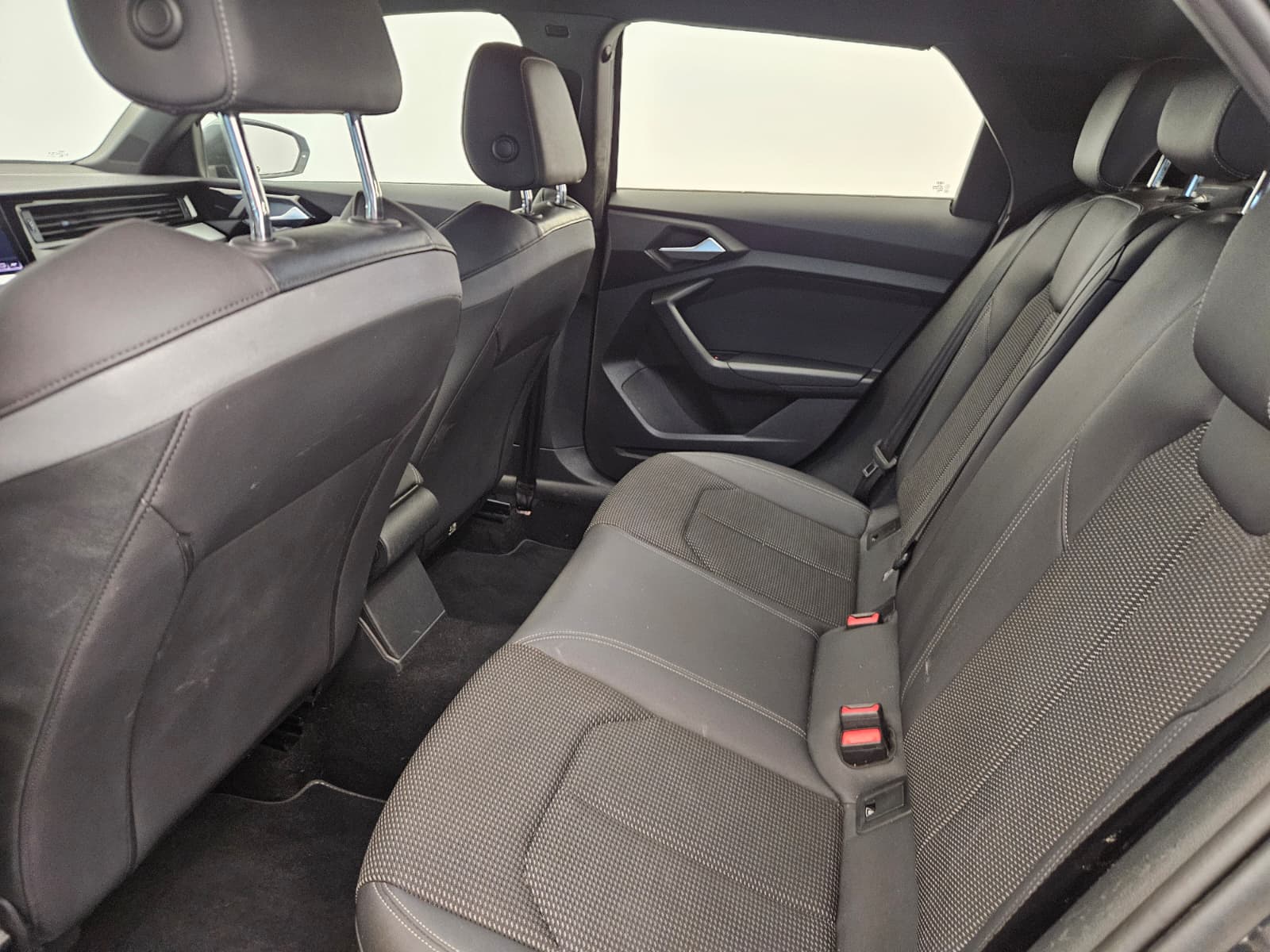 AUDI A1 Sportback 30 TFSI Attraction S-tronic-image-12