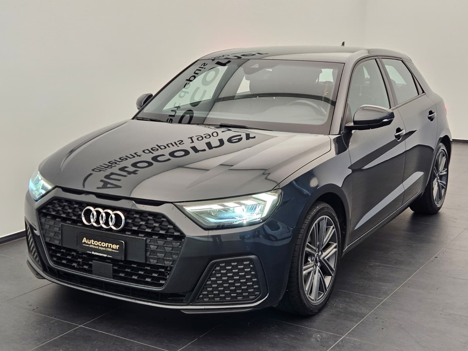 AUDI A1 Sportback 30 TFSI Attraction S-tronic-image-1