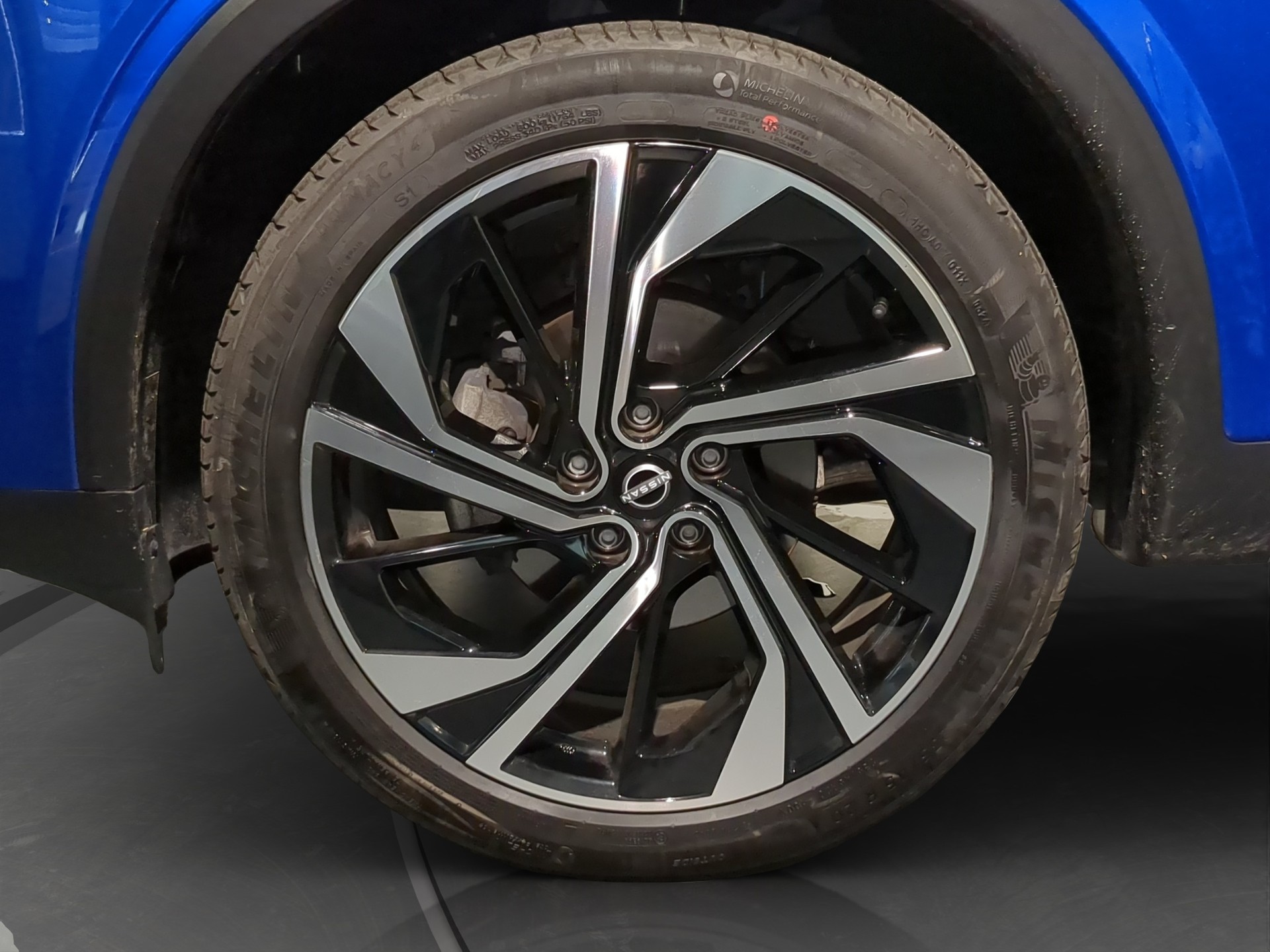 NISSAN Qashqai 1.3 DIG-T MHEV Tekna+ Xtronic 4x4-image-23