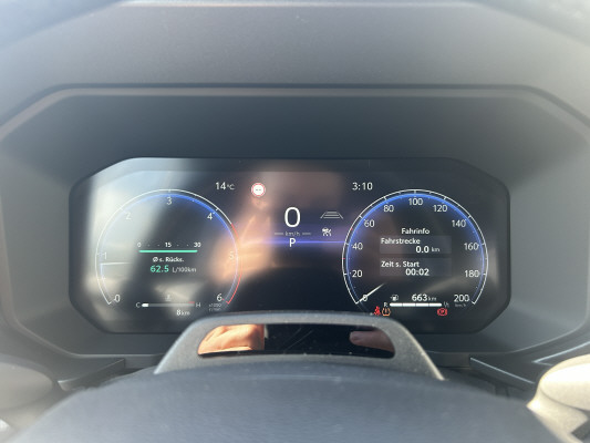 TOYOTA LandCruiser 2.8 48V Style-image-9