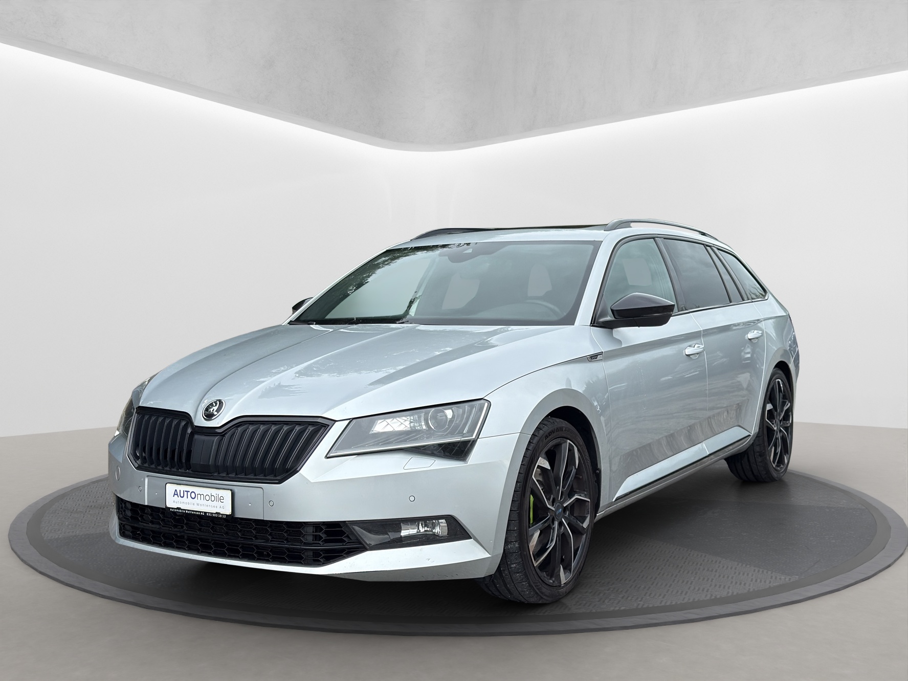 SKODA Superb Combi 2.0 TSI Sport Line DSG 4x4-showroom-element-1