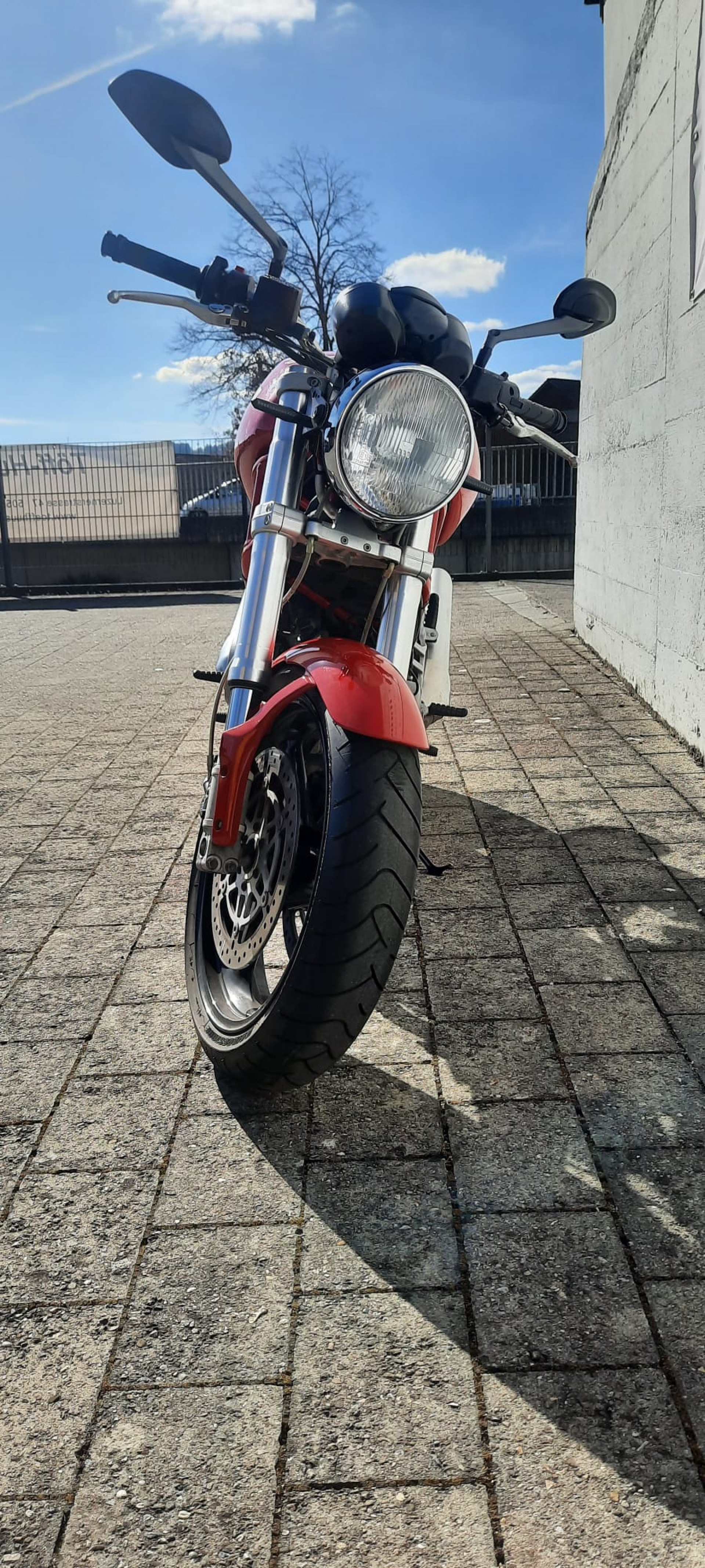 DUCATI 620 Monster-showroom-element-3