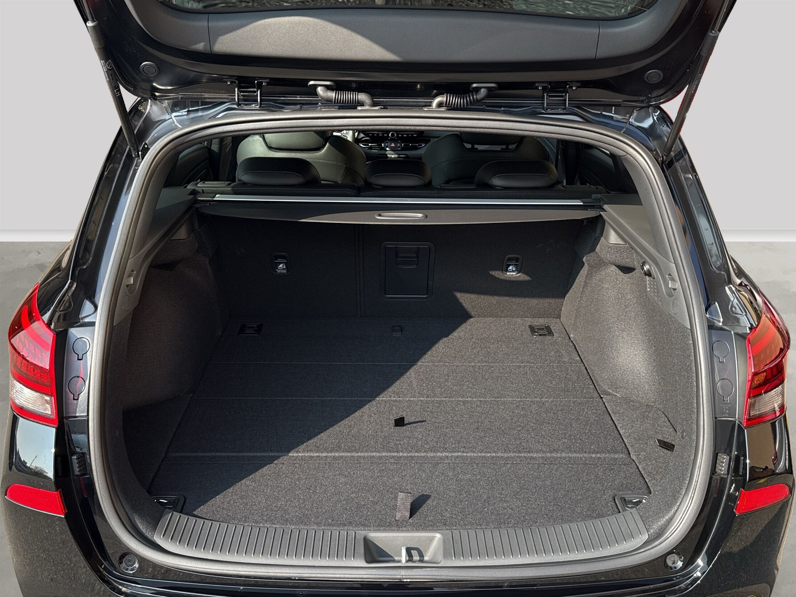HYUNDAI i30 Wagon 1.5 T-GDi N Line 48V MH DCT-image-14