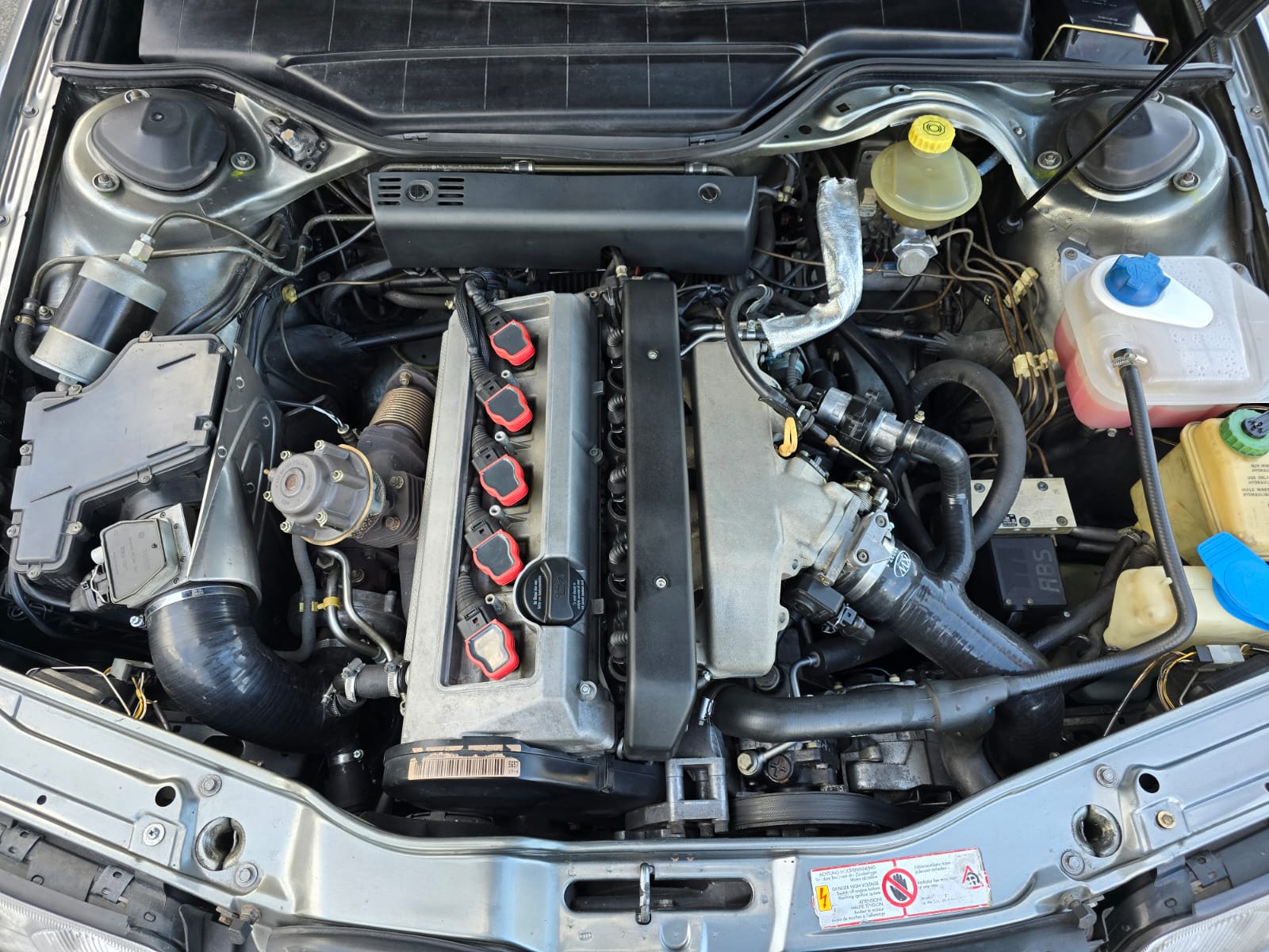 AUDI 100 S4 quattro-image-6