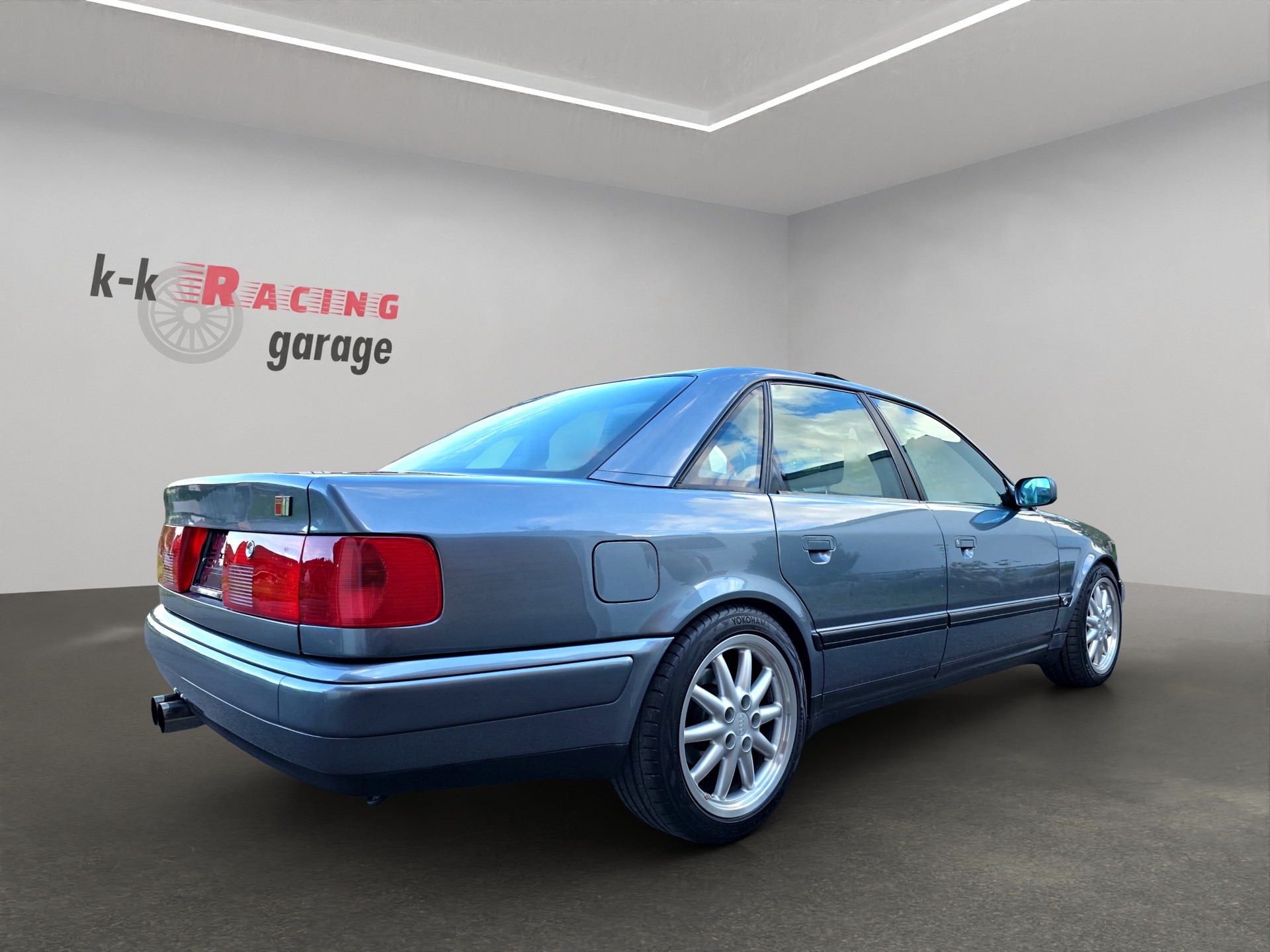 AUDI 100 S4 quattro-showroom-element-3