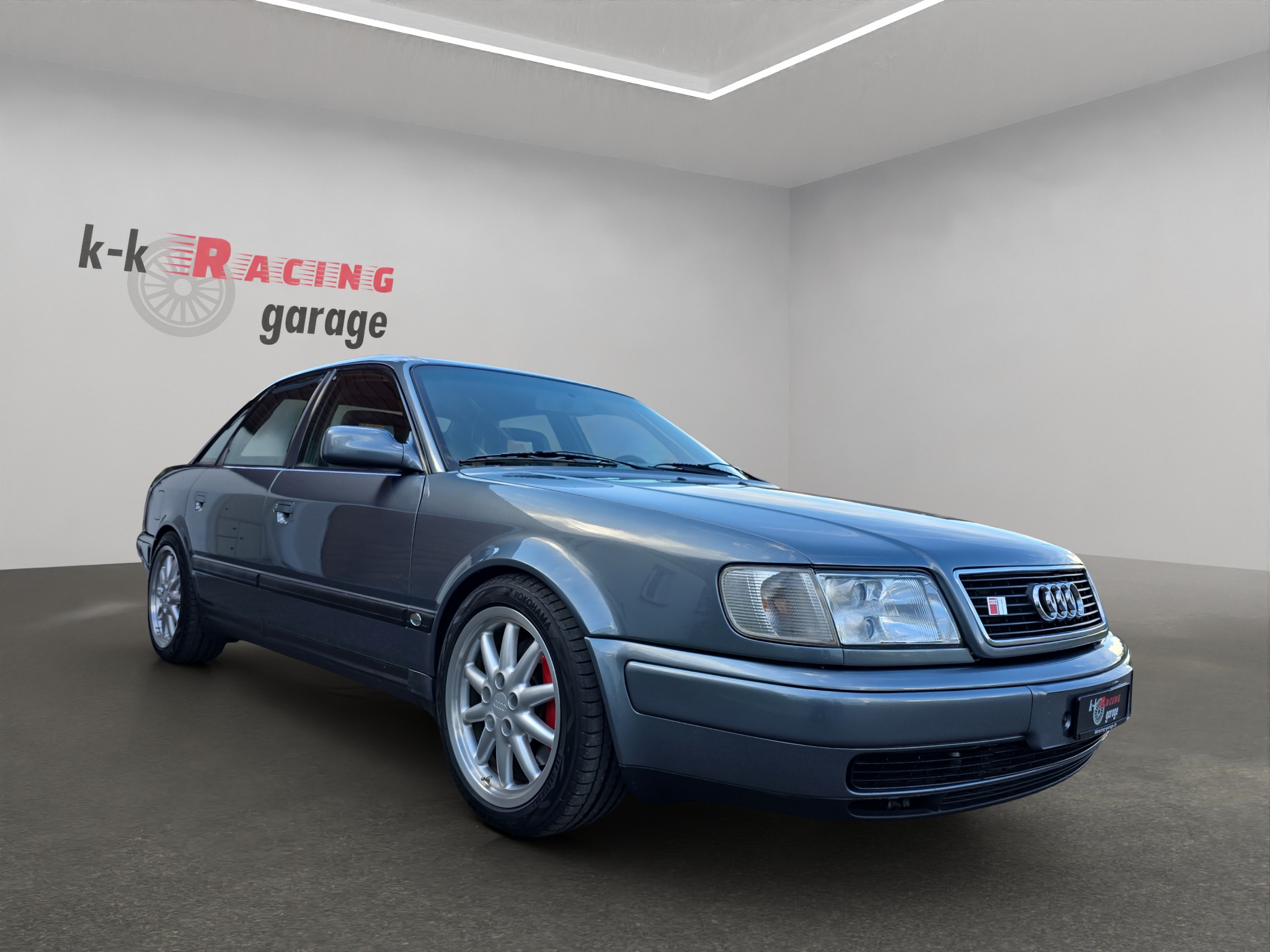 AUDI 100 S4 quattro (Limousine)