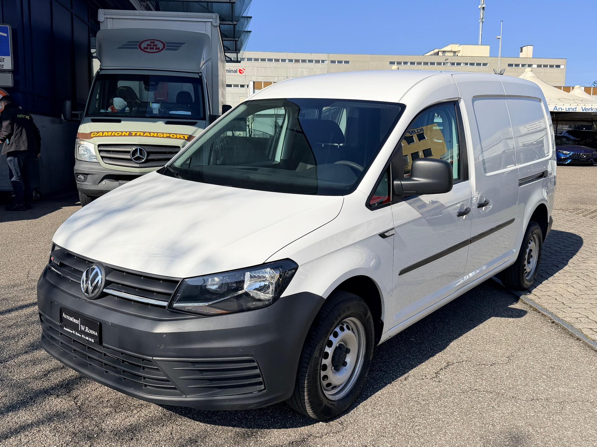 VW Caddy Maxi 2.0TDI 4Motion BlueMotion Technology-image-7