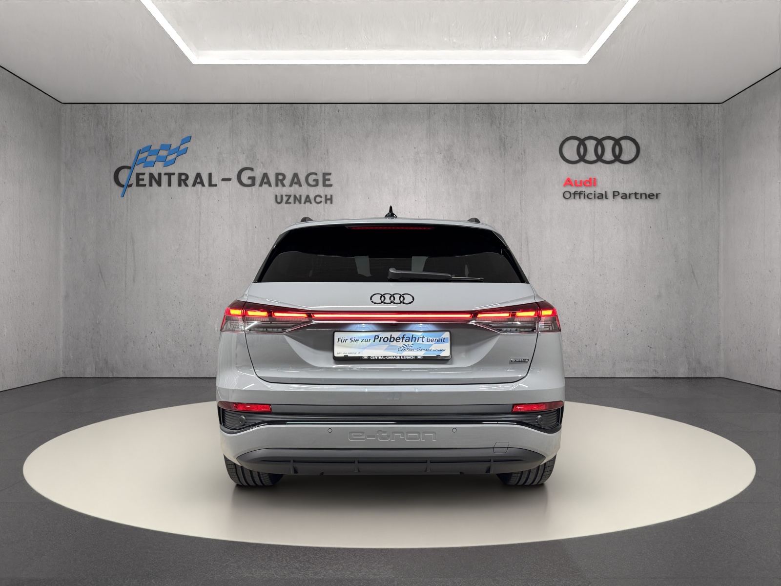 AUDI Q4 e-tron 45 Edition Swiss Ski quattro-image-3