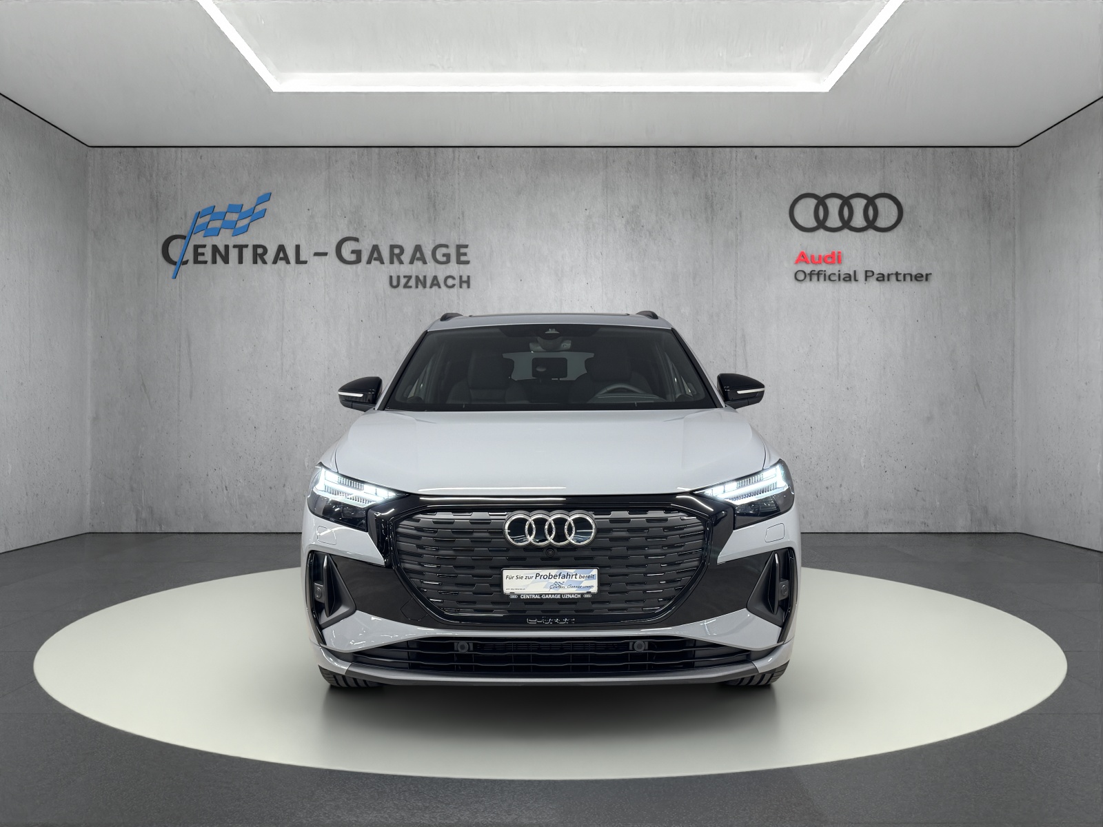 AUDI Q4 e-tron 45 Edition Swiss Ski quattro-image-1
