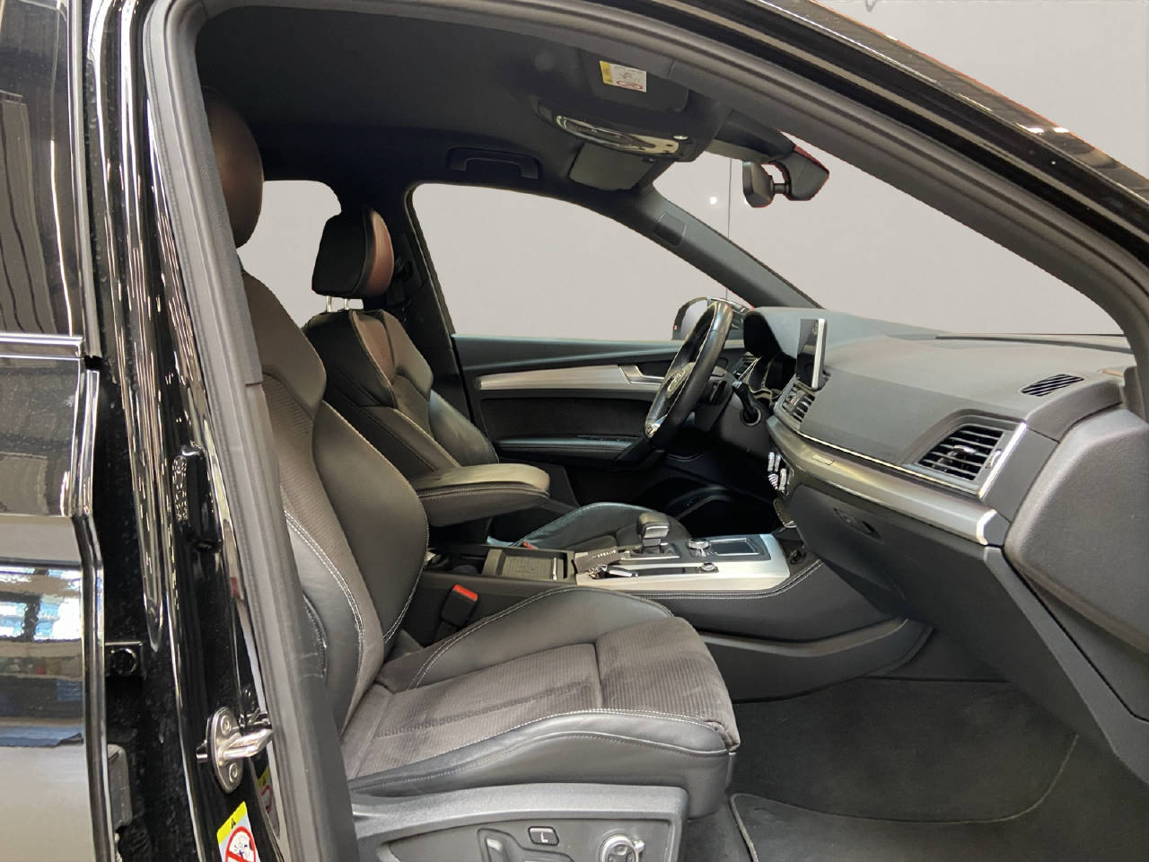 AUDI Q5 2.0 45 TFSI Sport qu. S-Tronic-image-10