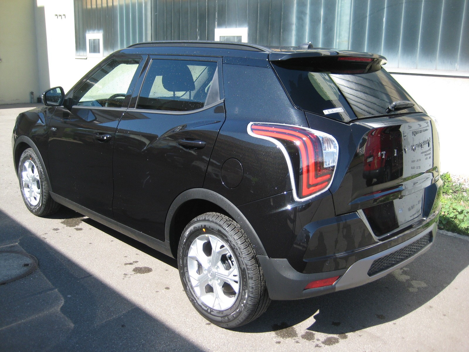KGM-SsangYong Tivoli 1.5 T GDI Steel 4WD Automat-image-2