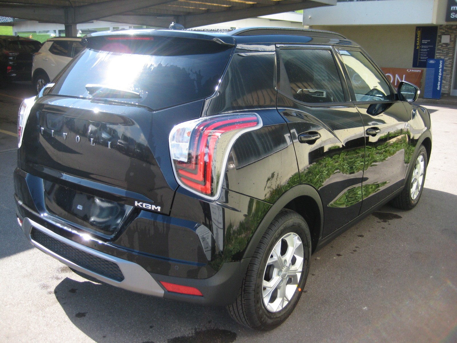 KGM-SsangYong Tivoli 1.5 T GDI Steel 4WD Automat-image-3