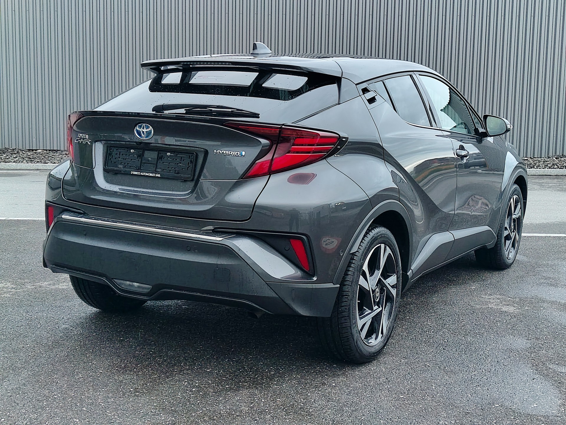 TOYOTA C-HR 1.8 HSD CVT Trend-image-3