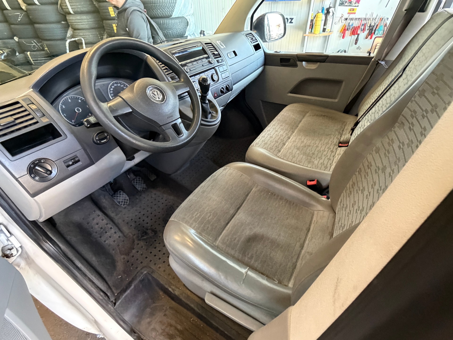 VW T5 2.0 TDI BMT-image-10