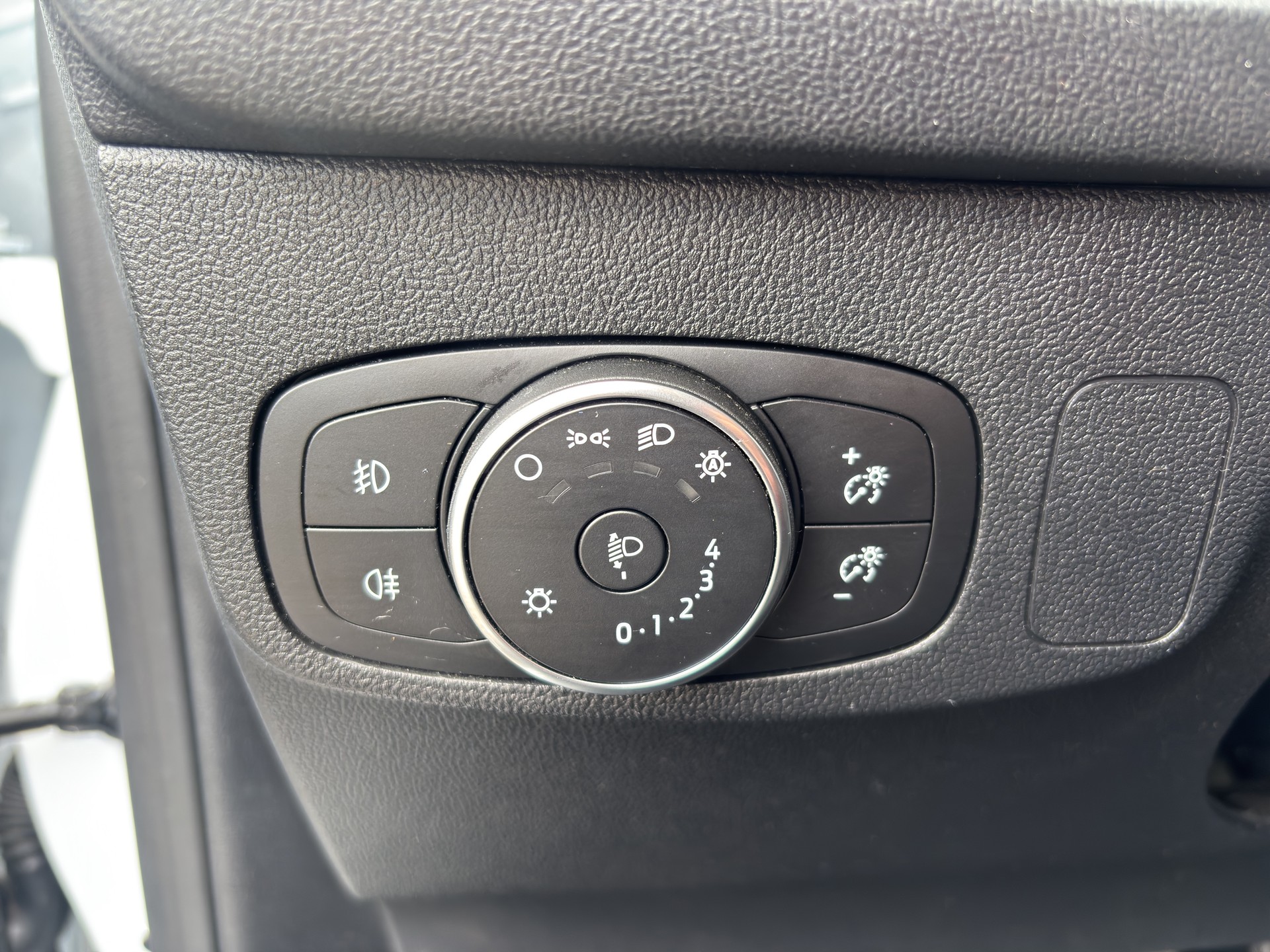FORD Focus 1.0i EcoB 125 Cool&Connect-image-15