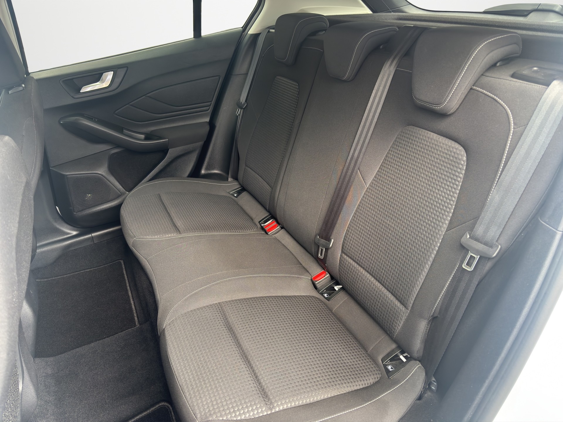 FORD Focus 1.0i EcoB 125 Cool&Connect-image-7