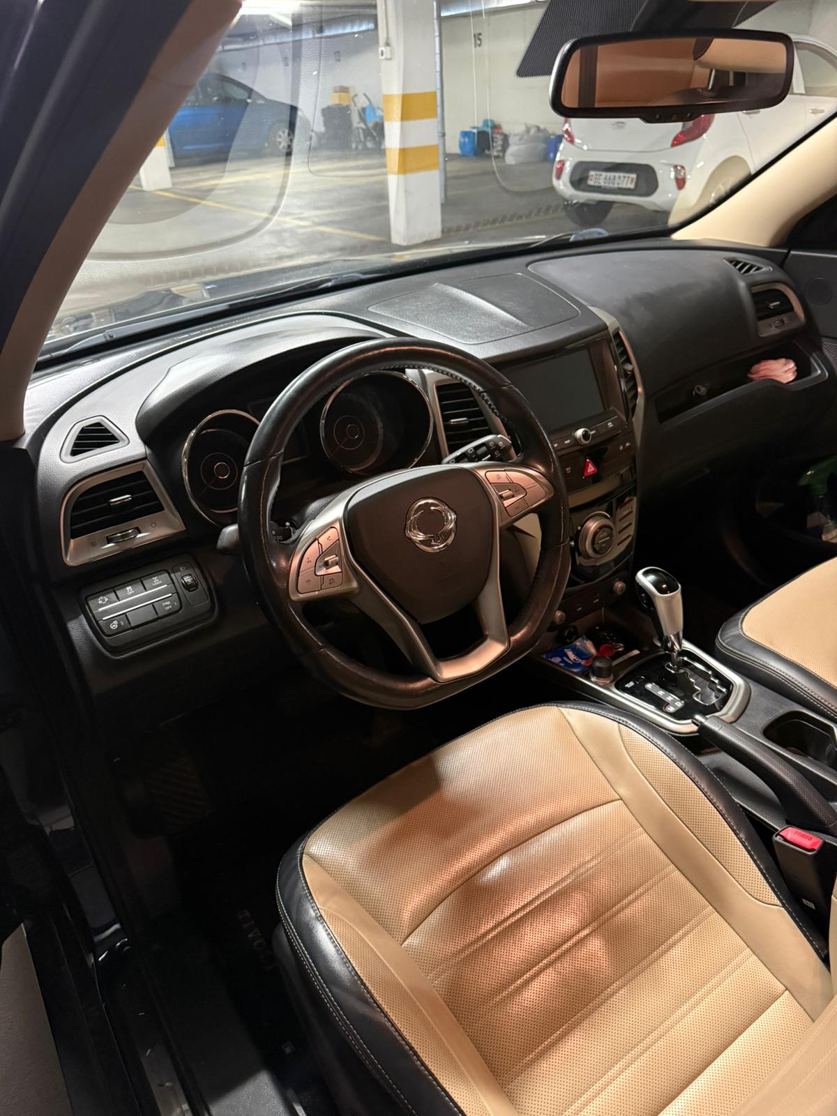 KGM-SsangYong Tivoli 1.6 eXDi Sapphire 4WD Automatic-image-1