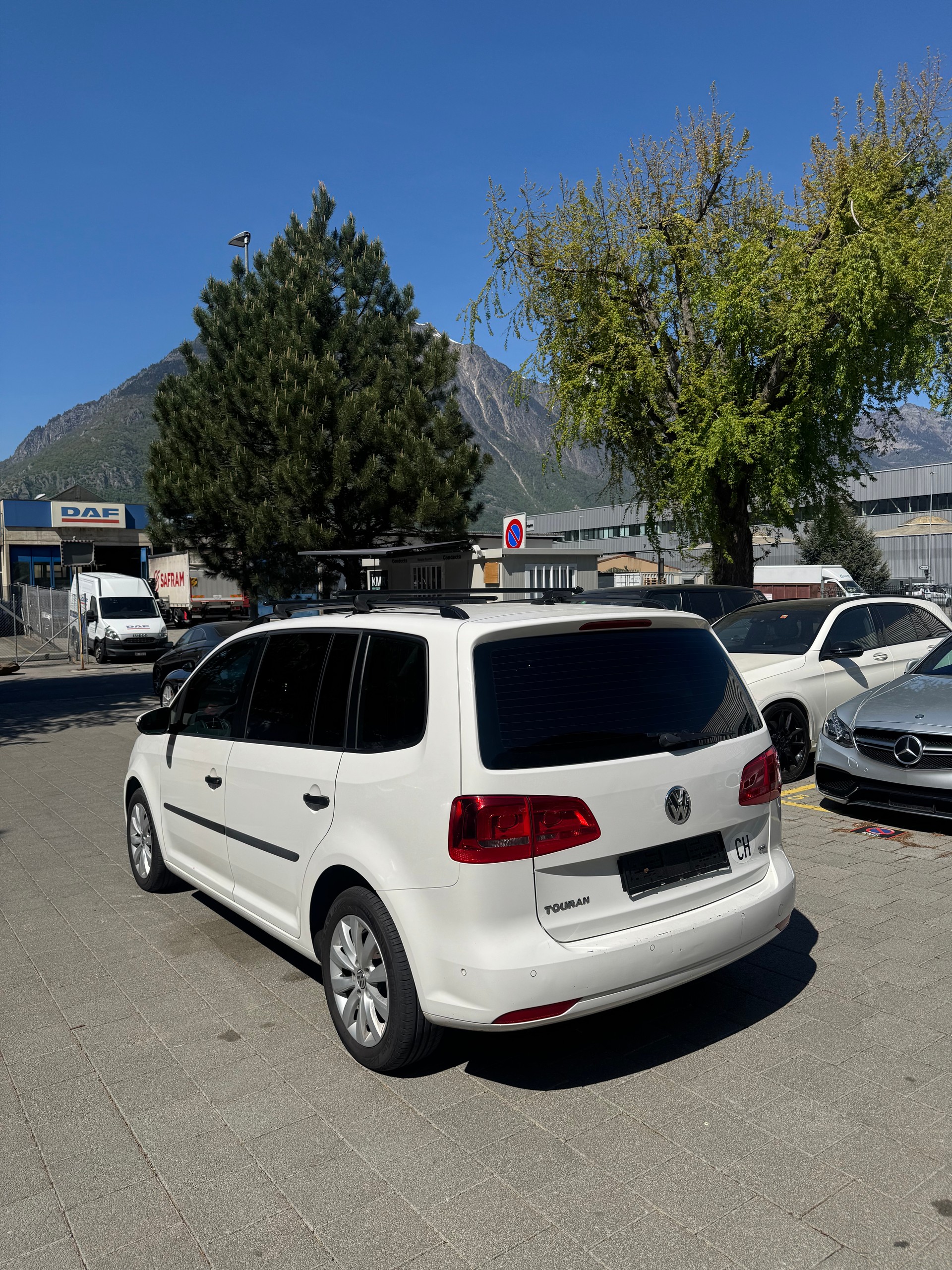 VW TOURAN-image-3