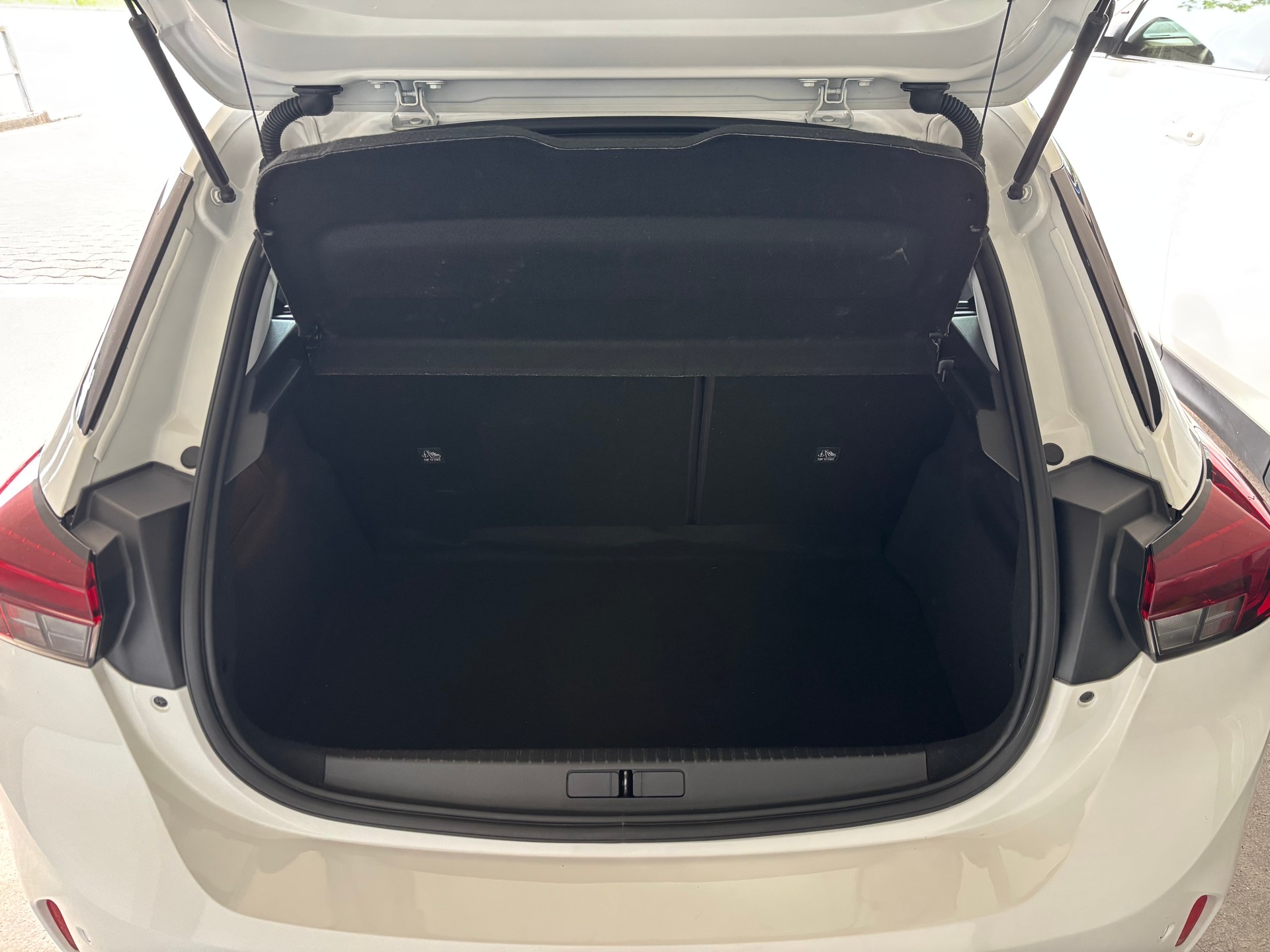 OPEL 1.2 T Elegance-image-4