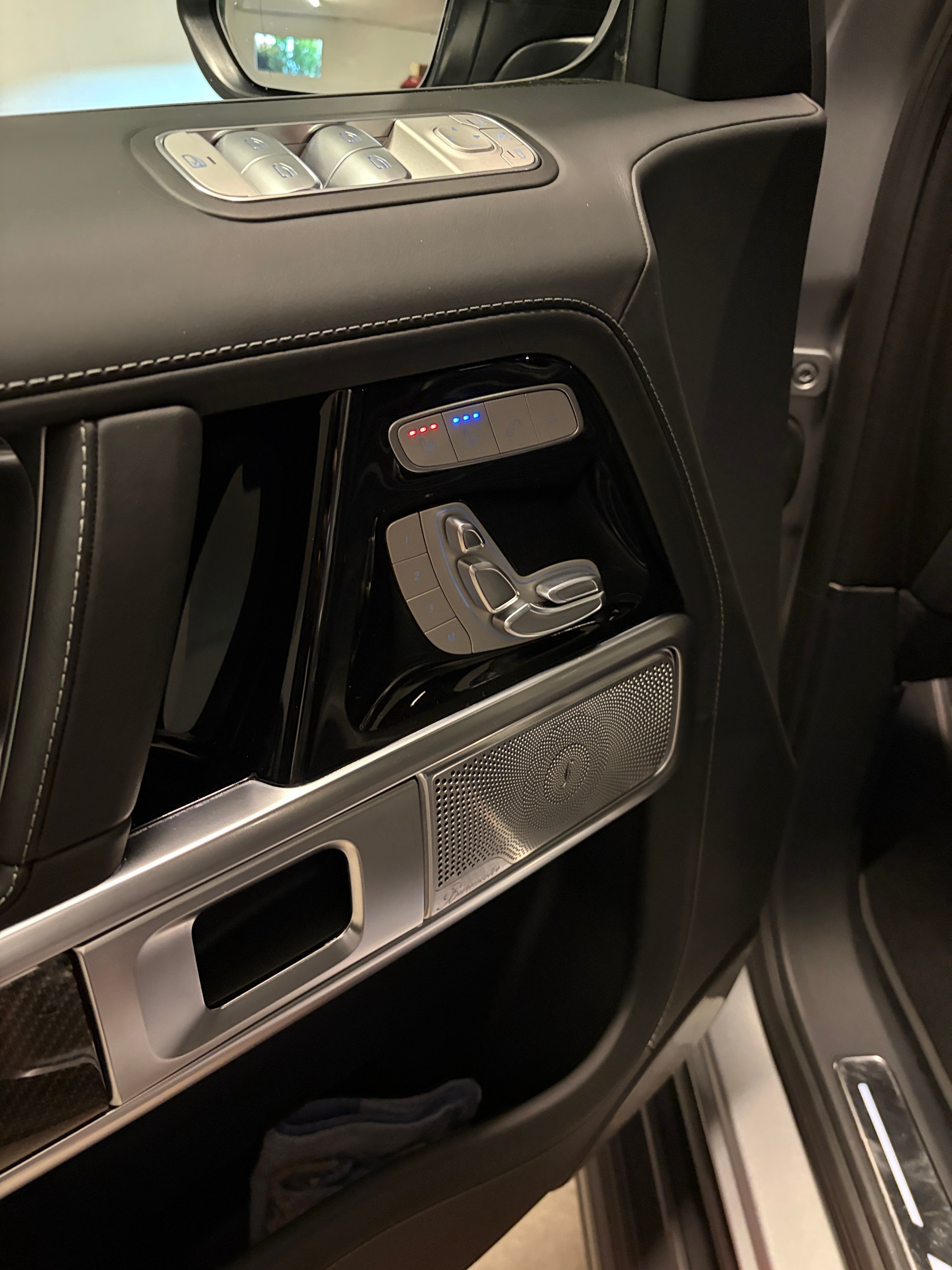 MERCEDES-BENZ G 63 AMG-image-8