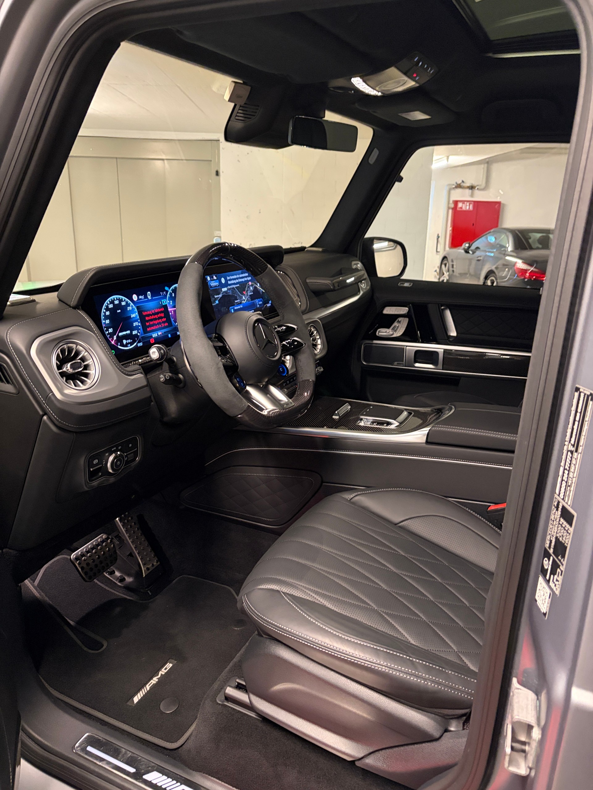 MERCEDES-BENZ G 63 AMG-image-5