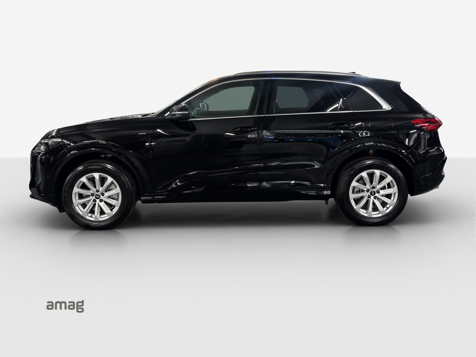 AUDI Q5 e-hybrid quattro 220 kW S-tronic-showroom-element-1