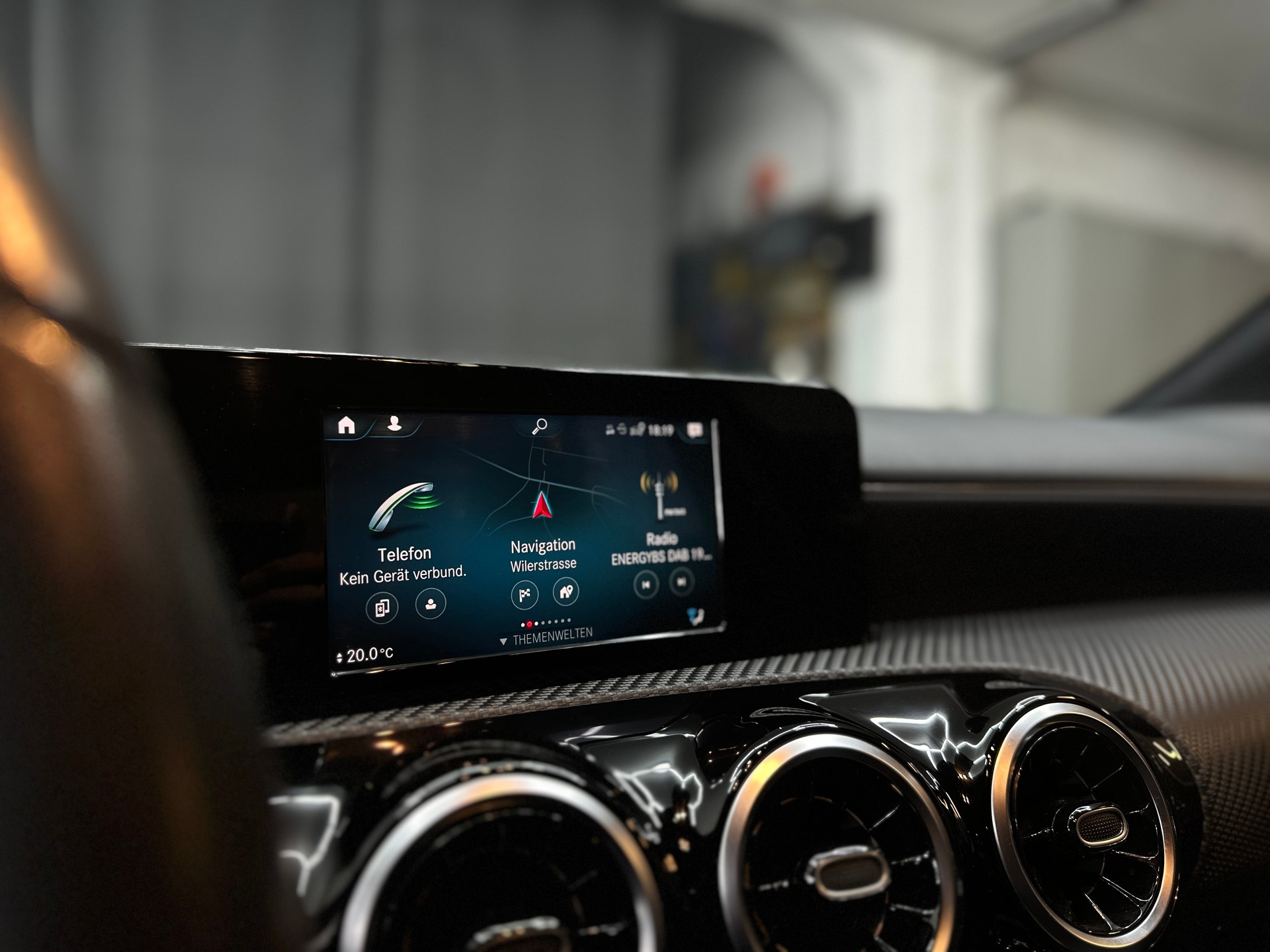 MERCEDES-BENZ A 220 Progressive 7G-DCT 4Matic-image-8