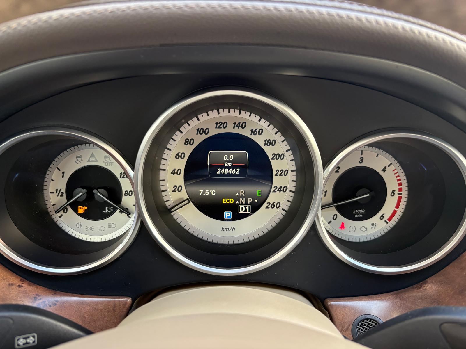 MERCEDES-BENZ CLS SB 350 CDI Executive 4Matic 7G-Tronic-image-13