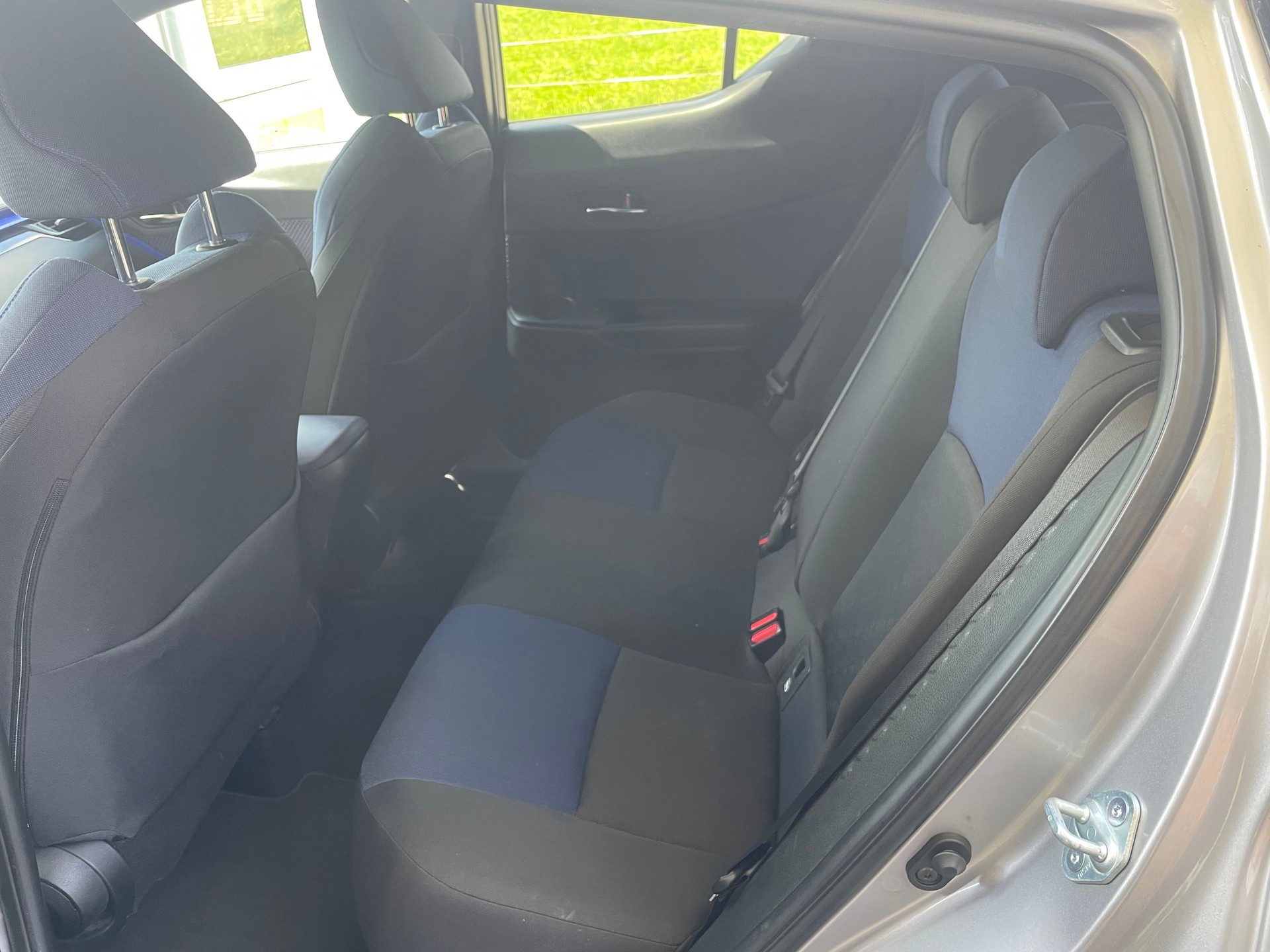 TOYOTA C-HR 1.2 Turbo Style 4WD Multidrive S-image-3