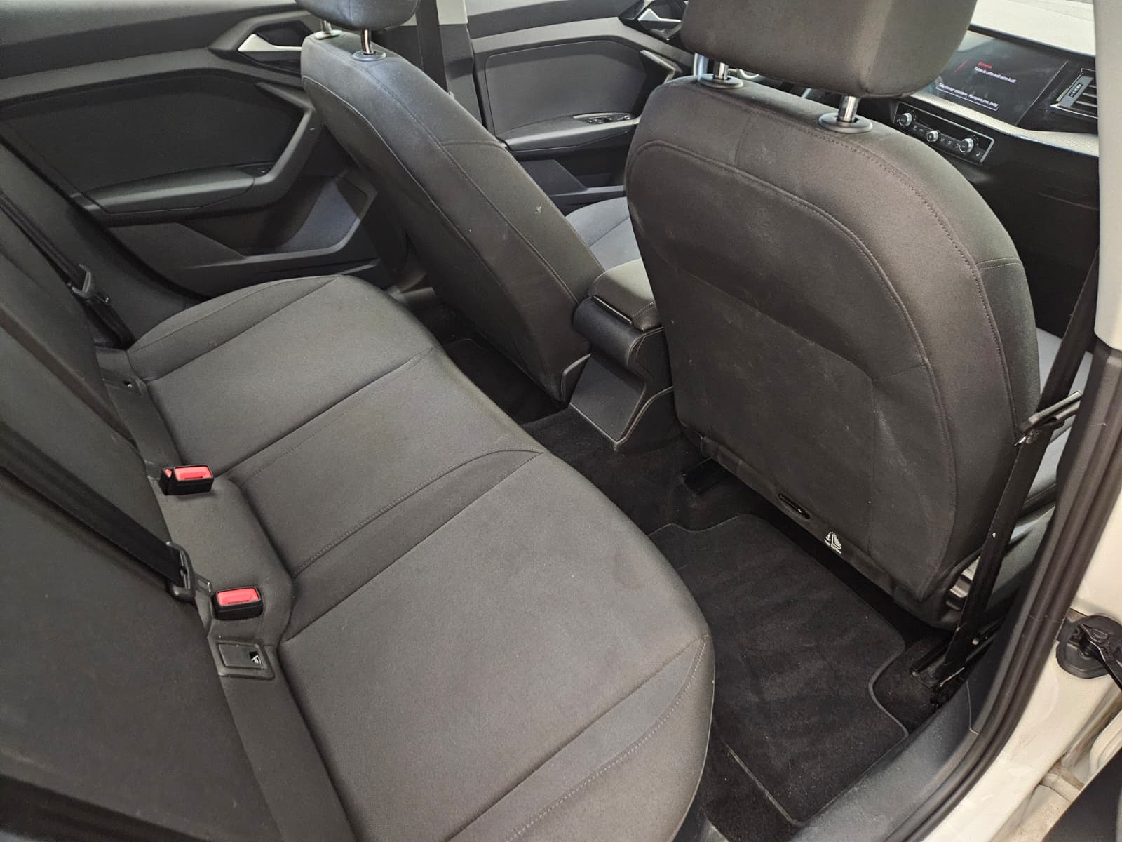 AUDI A1 Sportback 30 TFSI advanced Attraction S-tronic-image-13
