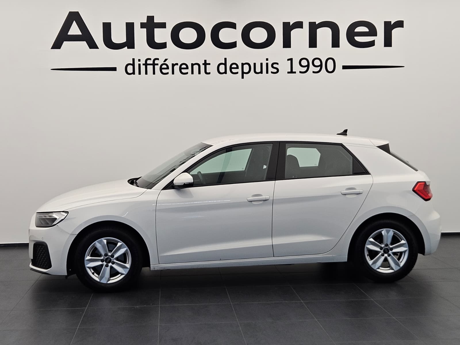 AUDI A1 Sportback 30 TFSI advanced Attraction S-tronic-image-1
