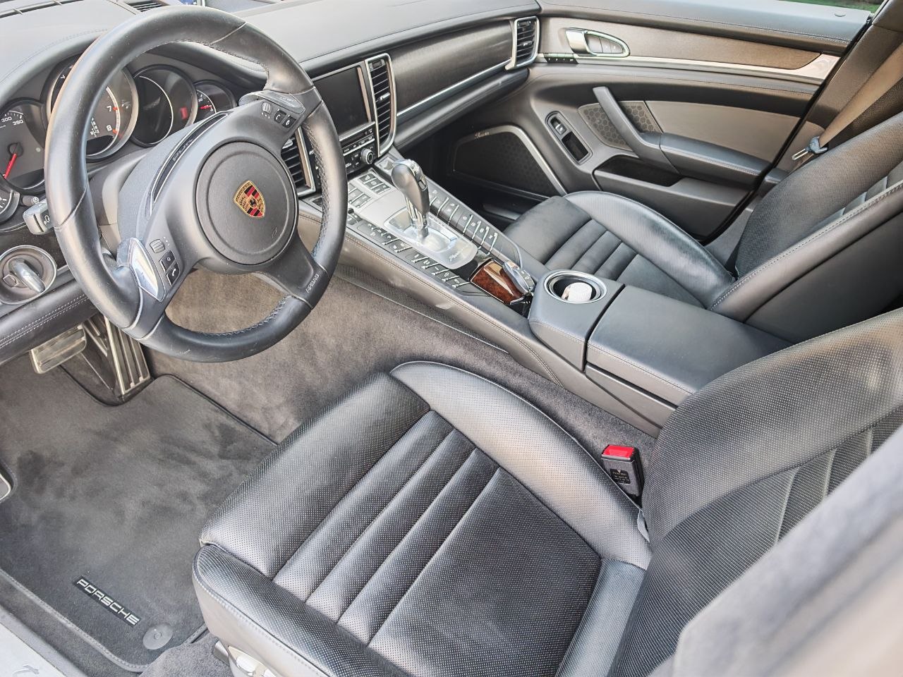 PORSCHE Panamera Turbo 4.8 PDK-image-12