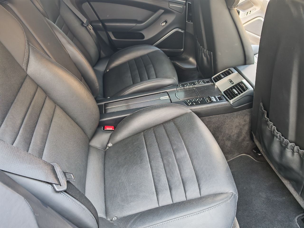 PORSCHE Panamera Turbo 4.8 PDK-image-10