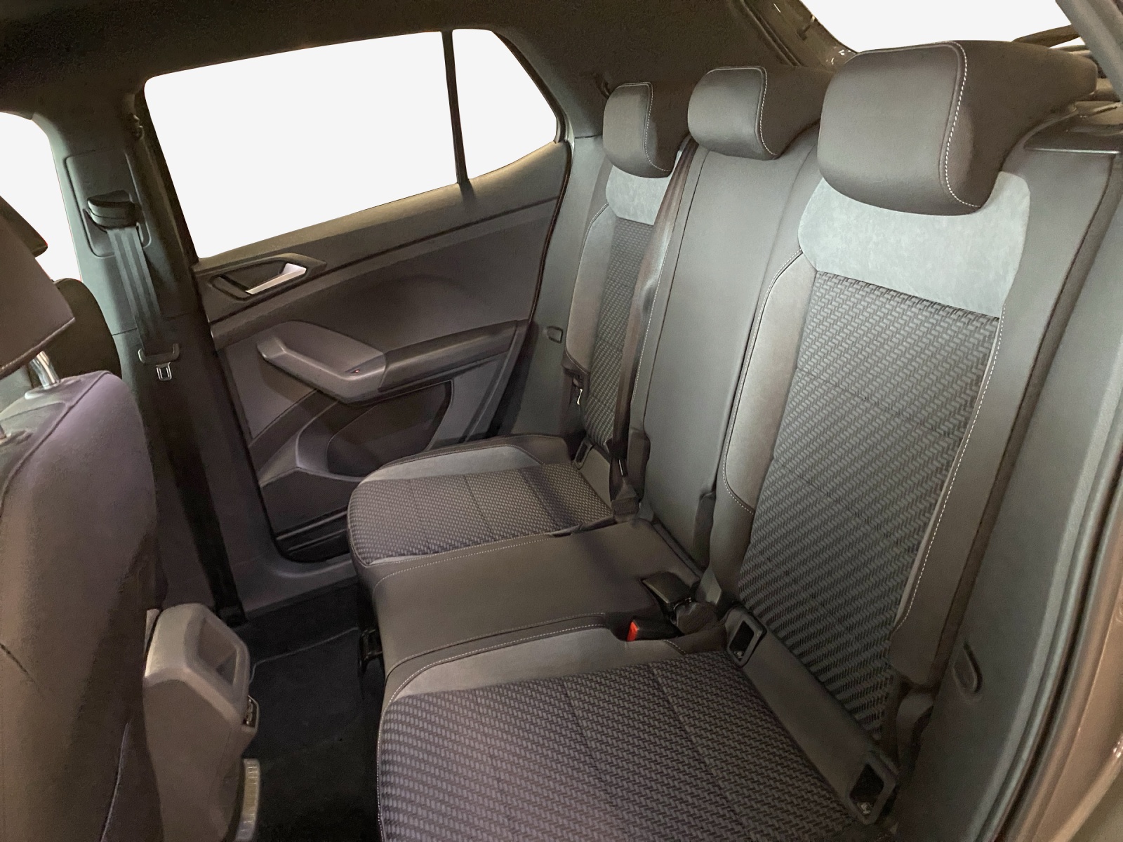 VW T-Cross 1.0 TSI Style DSG-image-11