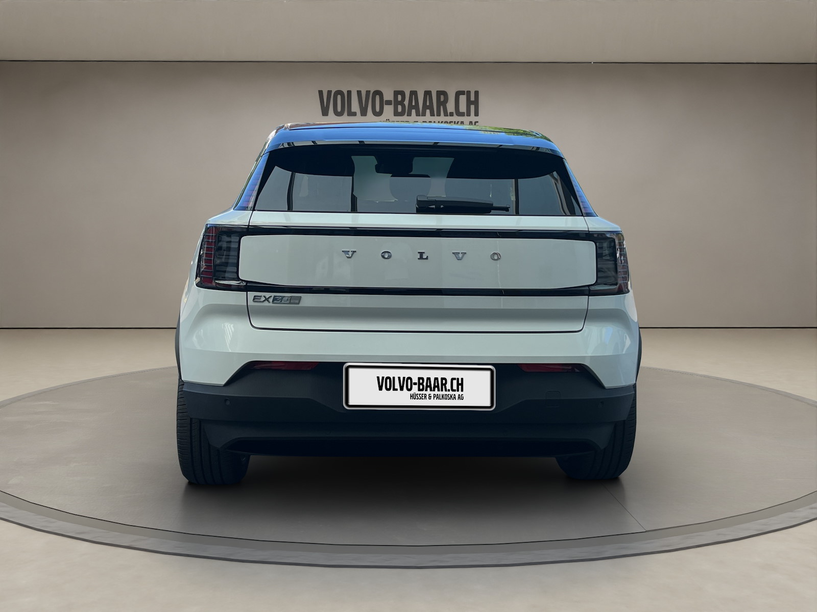 VOLVO EX 30 E60 Plus-showroom-element-3