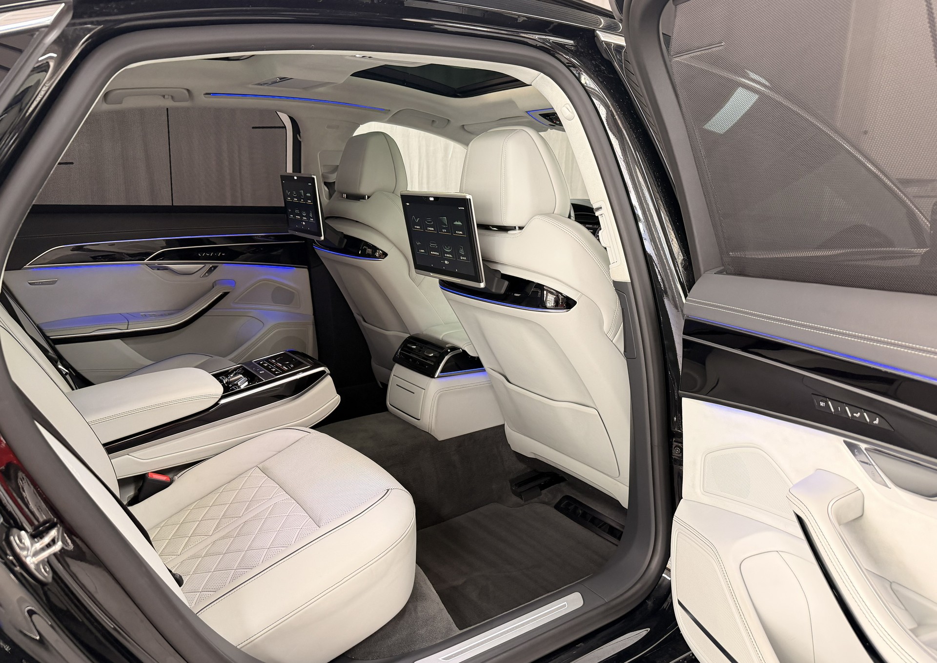 AUDI A8 50 L TDI quattro tiptronic-image-4