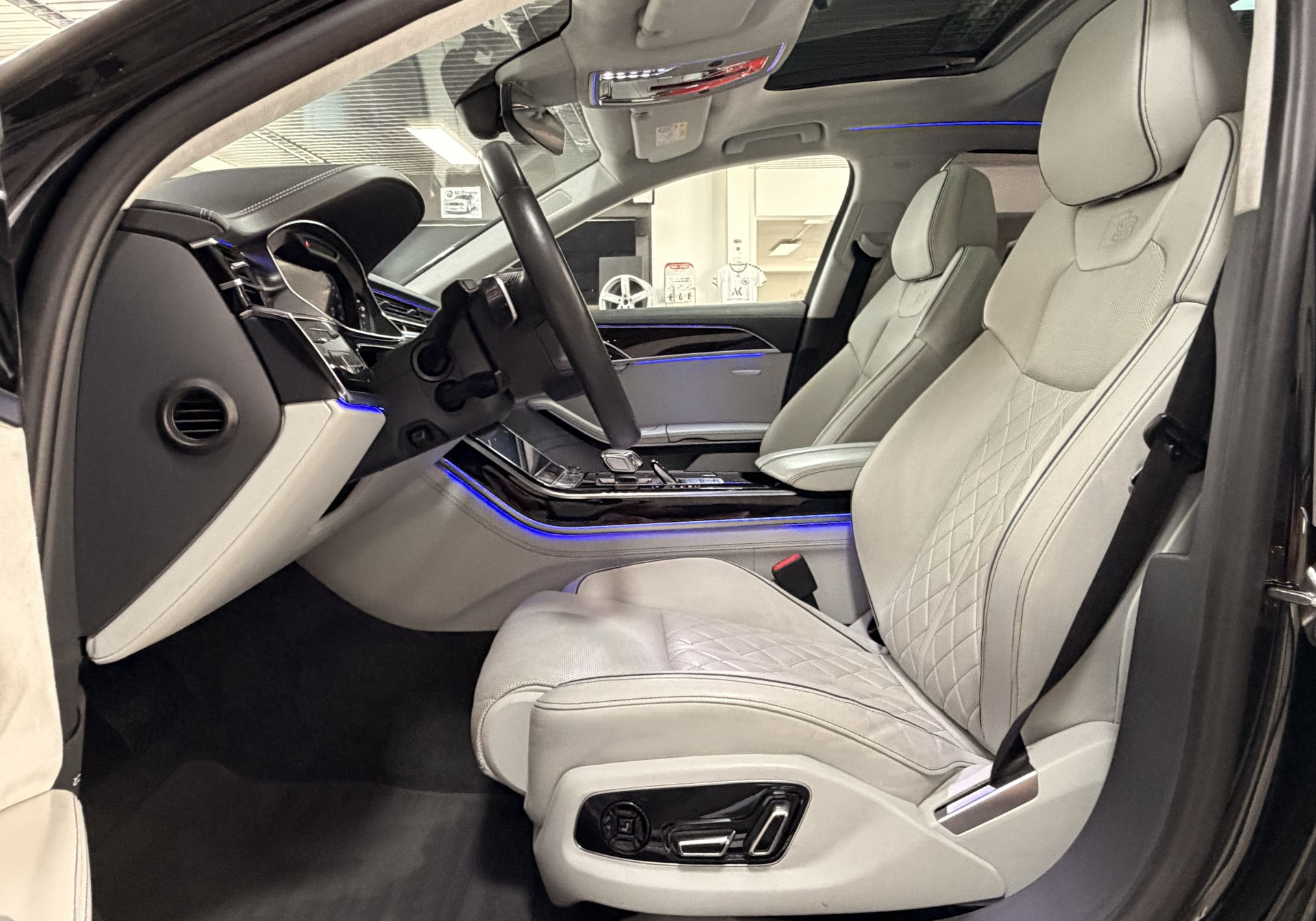 AUDI A8 50 L TDI quattro tiptronic-image-6