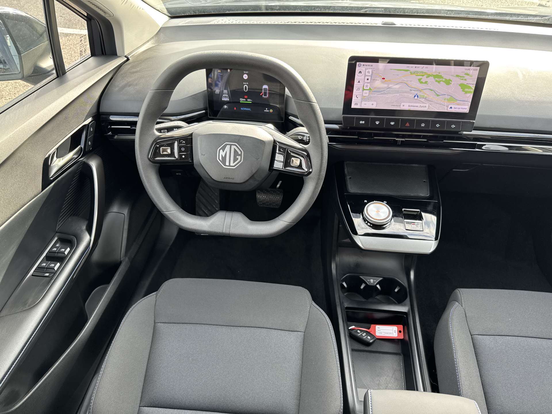MG 4 EV 49,8kWh Standard NEW Battery Technology Automat-image-4