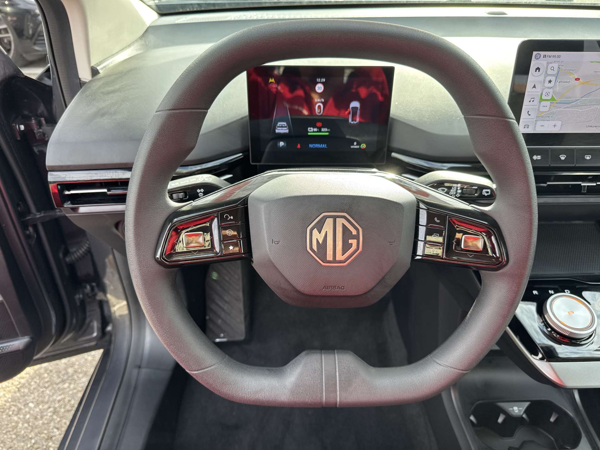 MG 4 EV 49,8kWh Standard NEW Battery Technology Automat-image-15