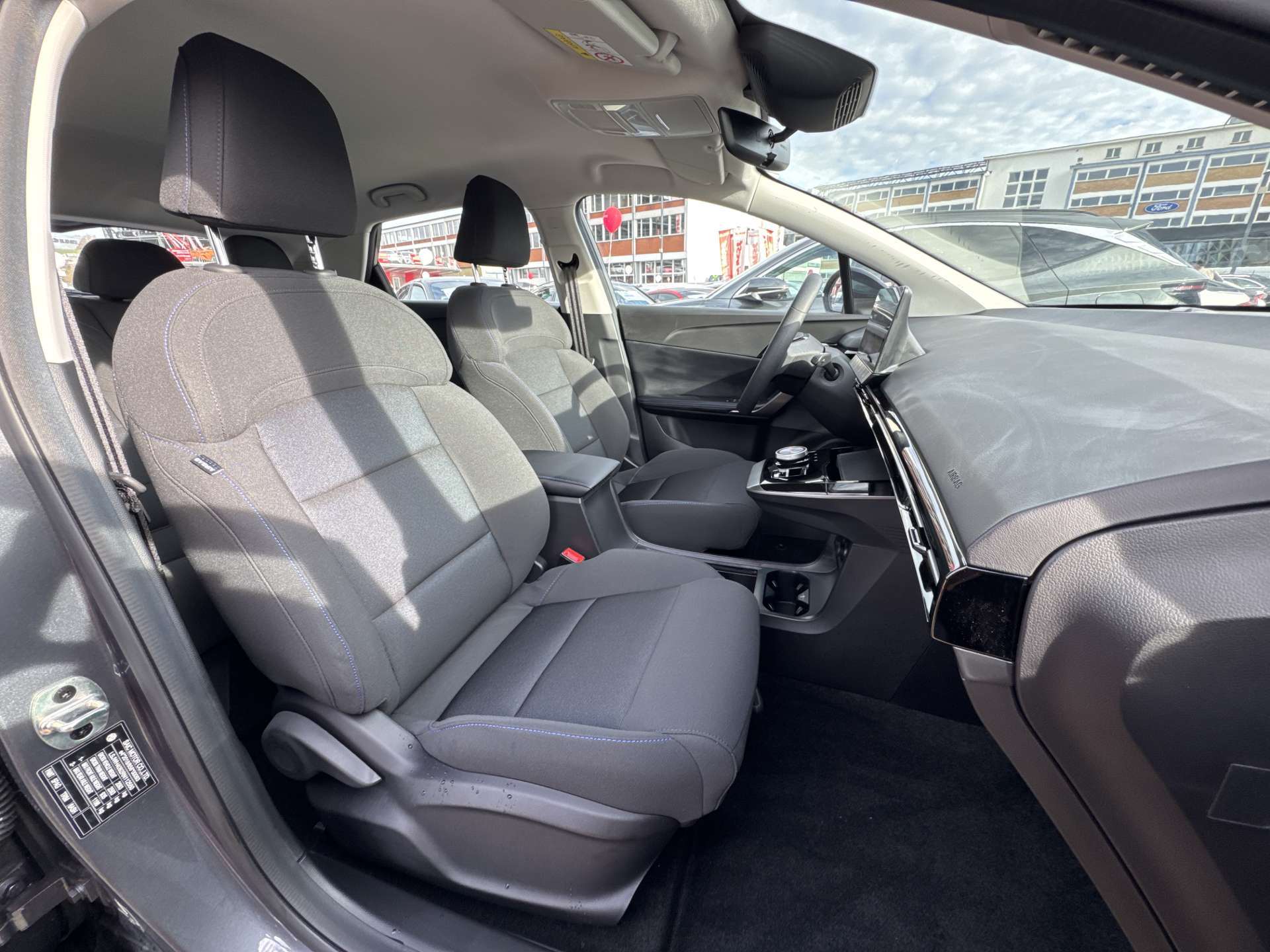 MG 4 EV 49,8kWh Standard NEW Battery Technology Automat-image-12
